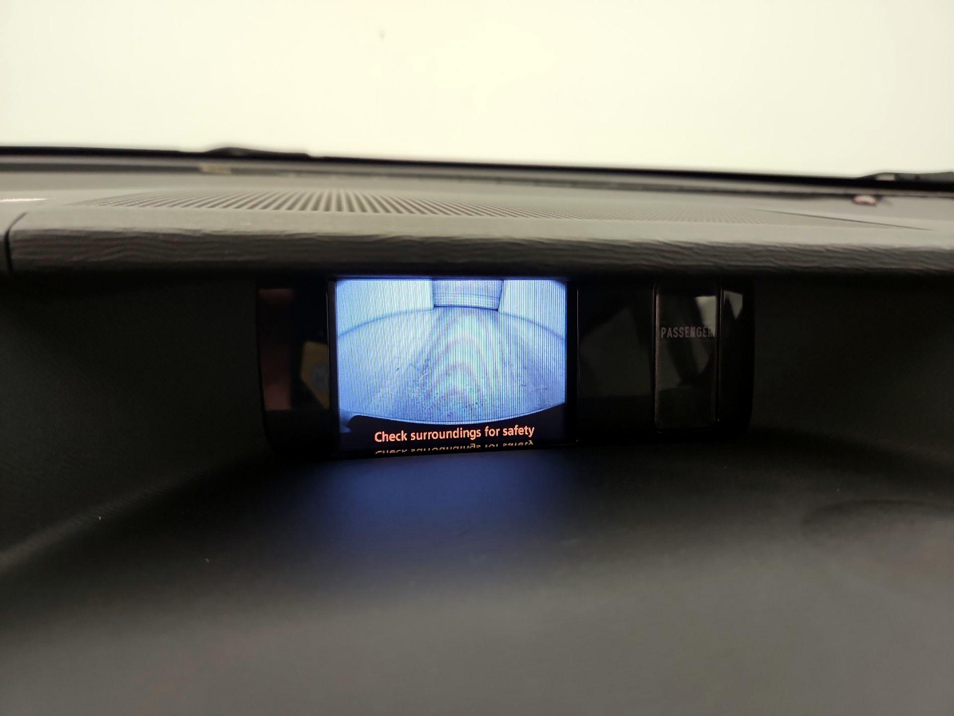 Thumbnail: 2014 Toyota Sienna - 14