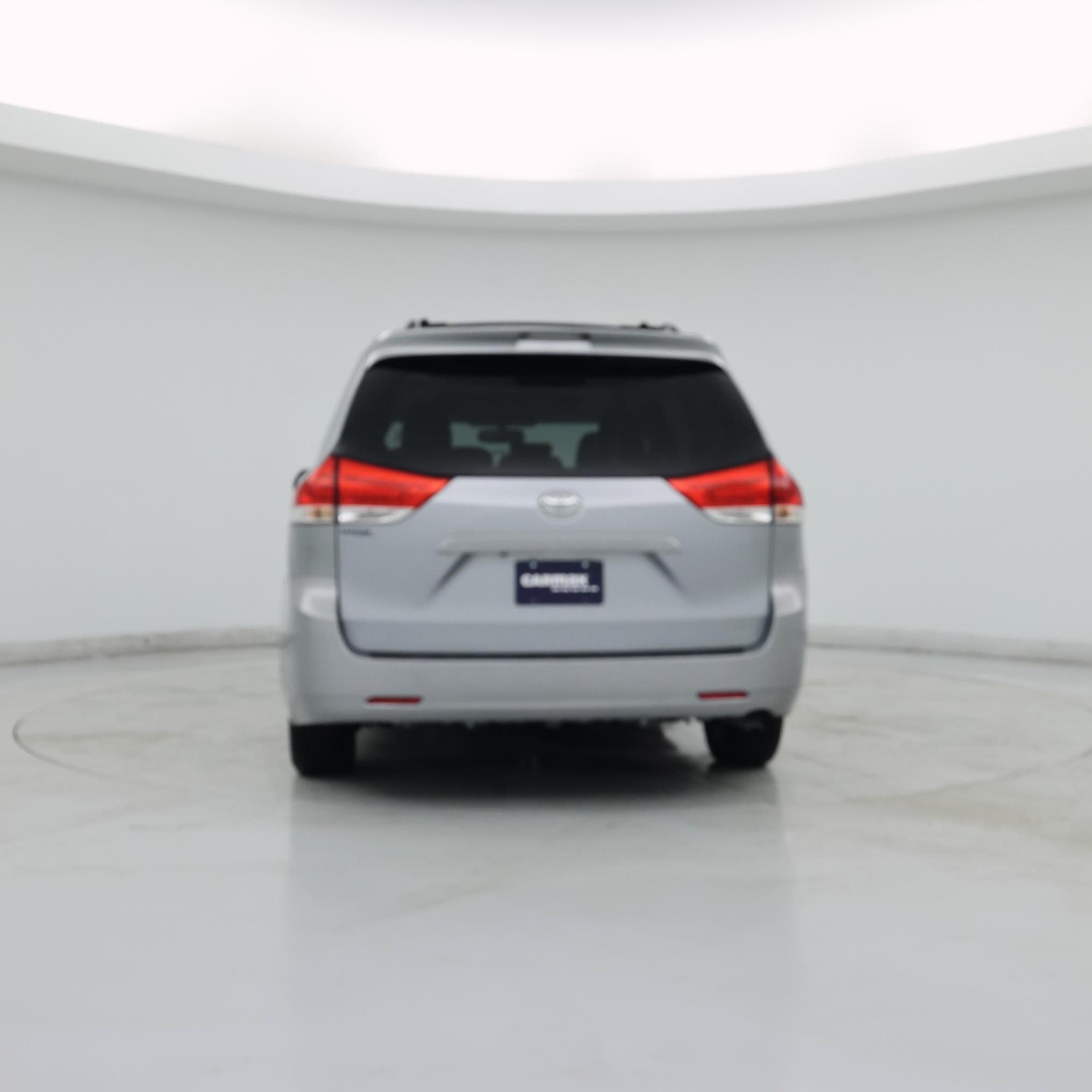 Thumbnail: 2014 Toyota Sienna - 6