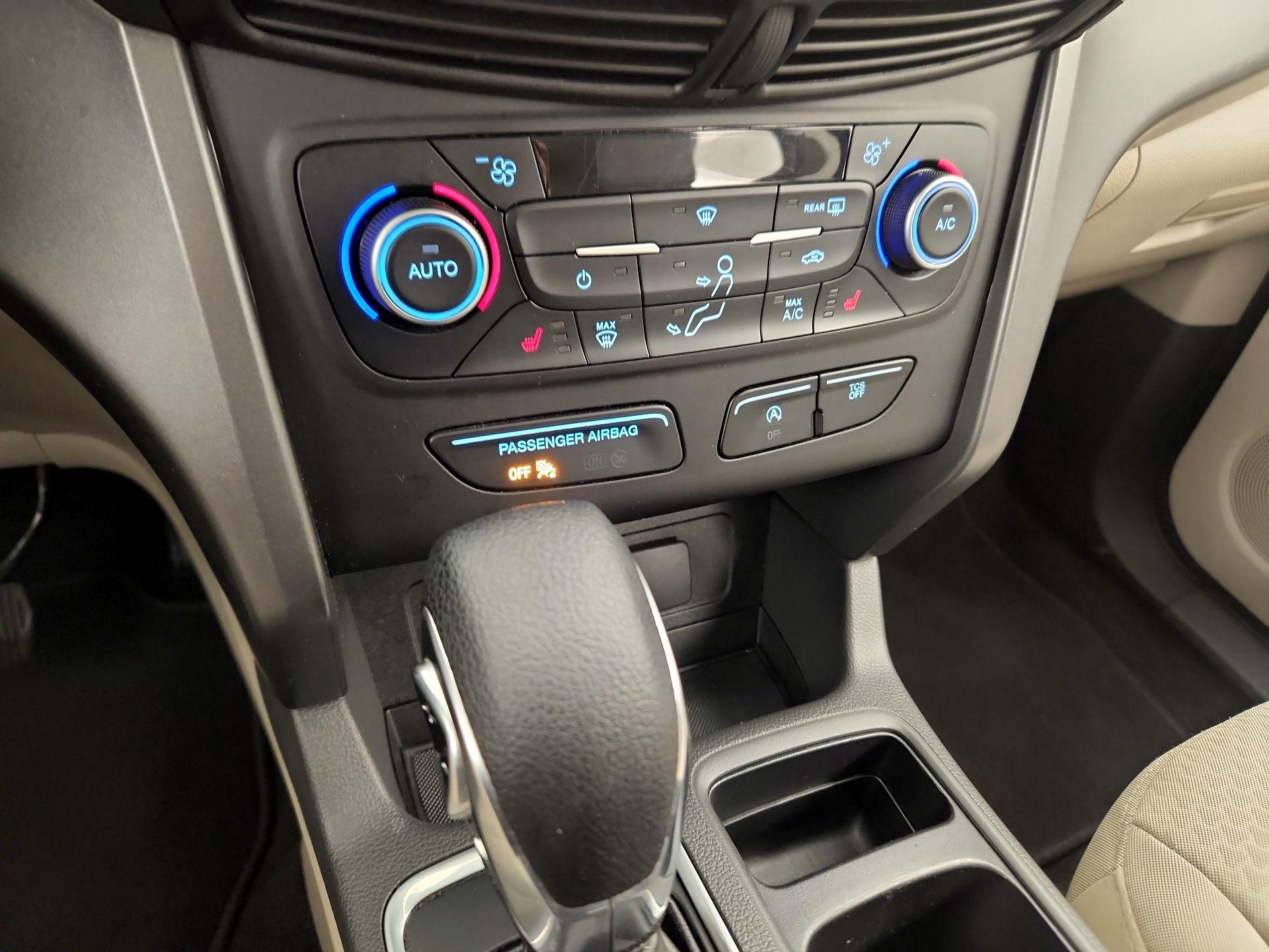 Thumbnail: 2018 Ford Escape - 16