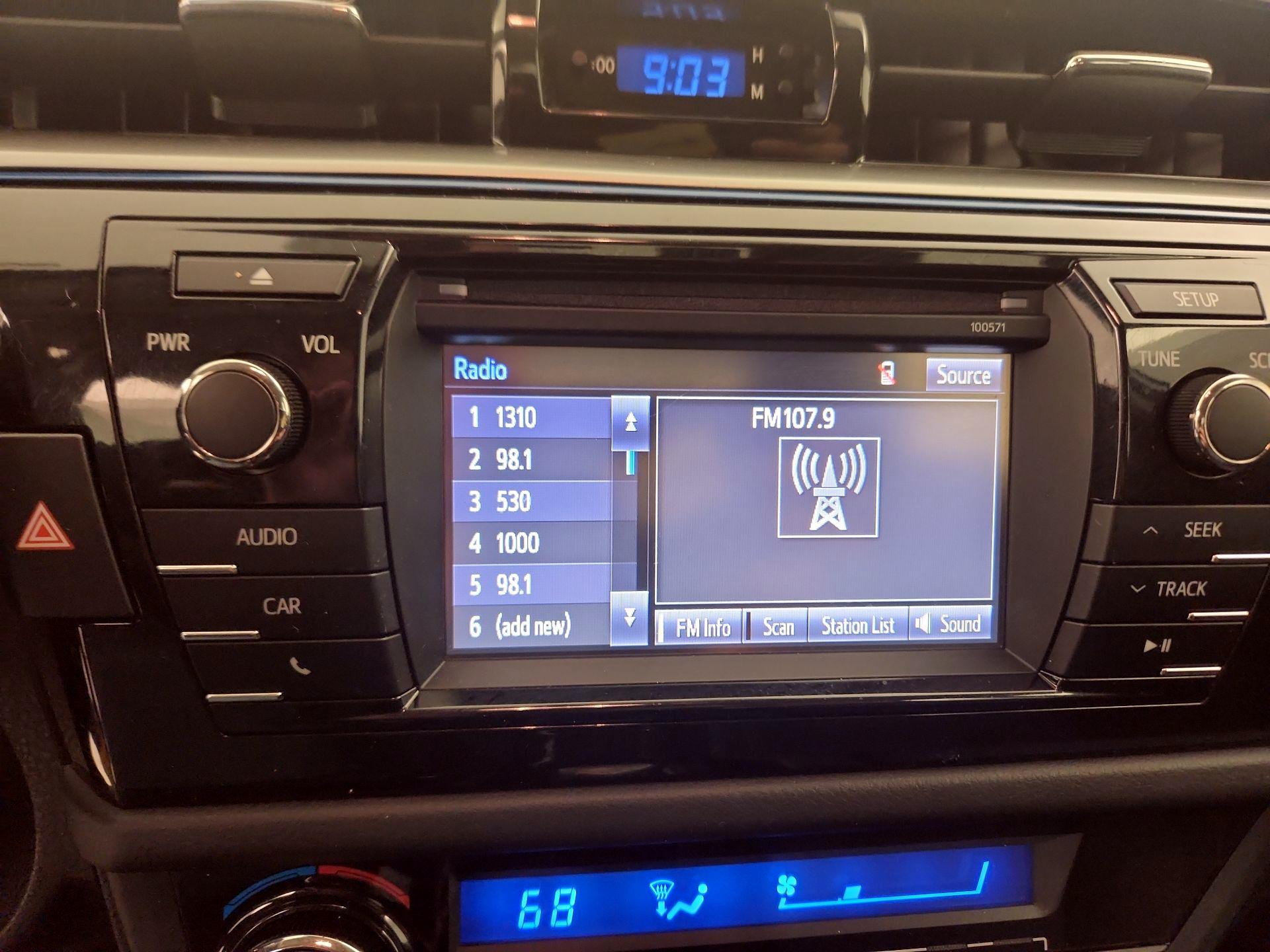 Thumbnail: 2016 Toyota Corolla - 15