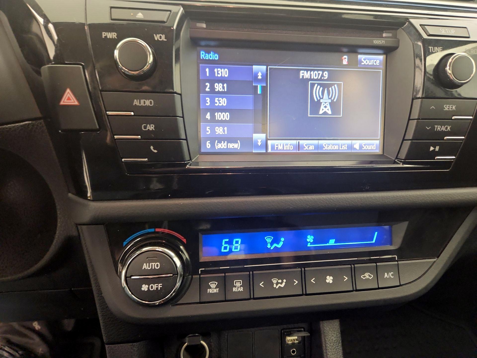 Thumbnail: 2016 Toyota Corolla - 16