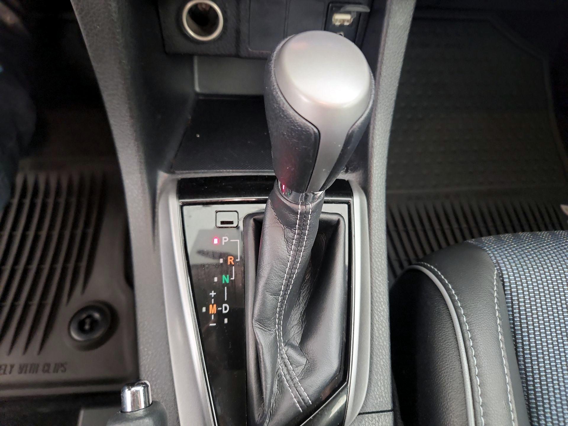 Thumbnail: 2016 Toyota Corolla - 17