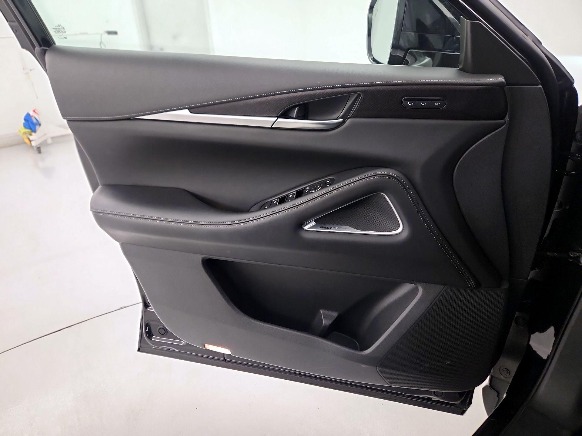 Thumbnail: 2023 INFINITI QX60 - 12