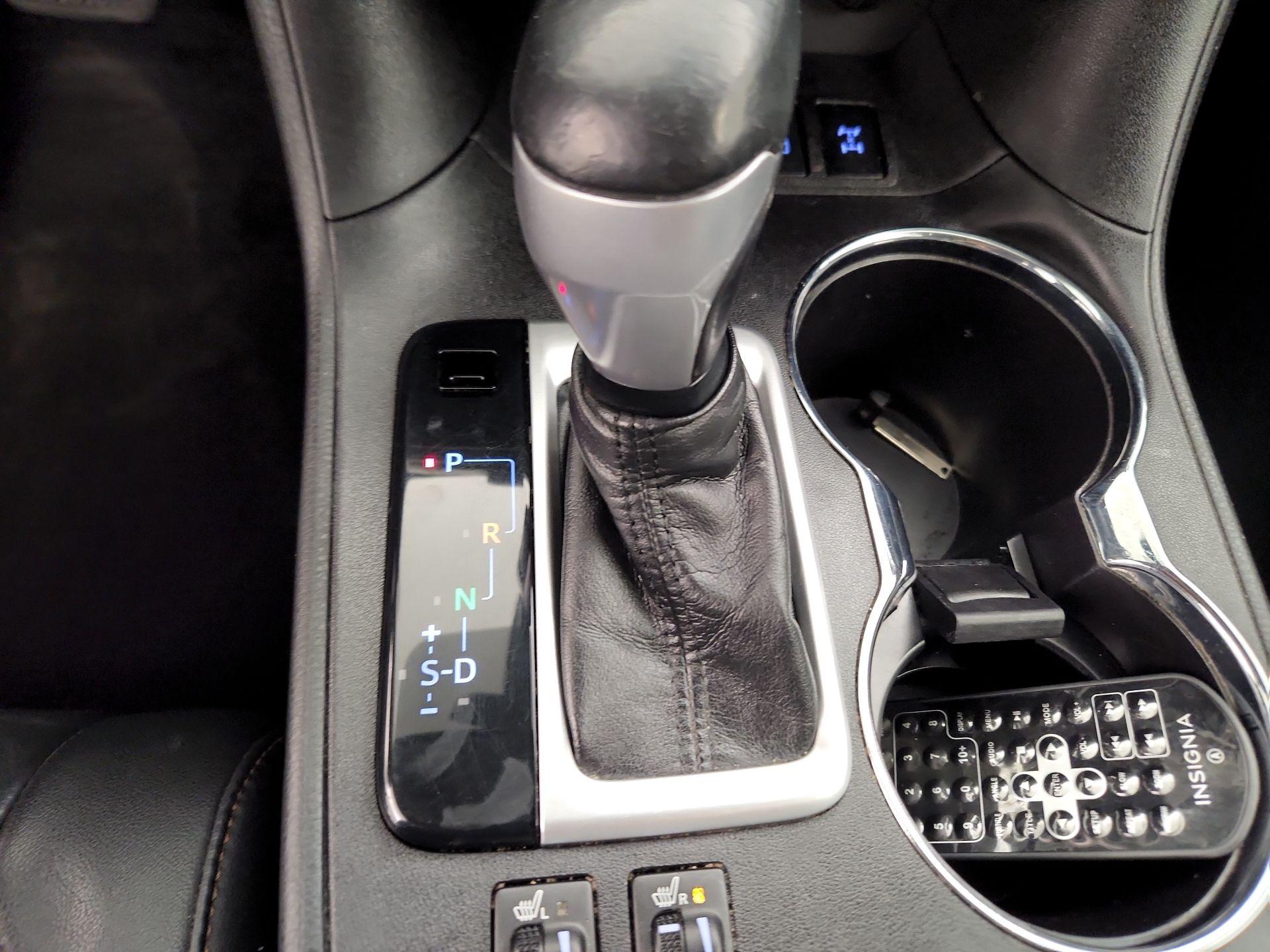 Thumbnail: 2018 Toyota Highlander - 17