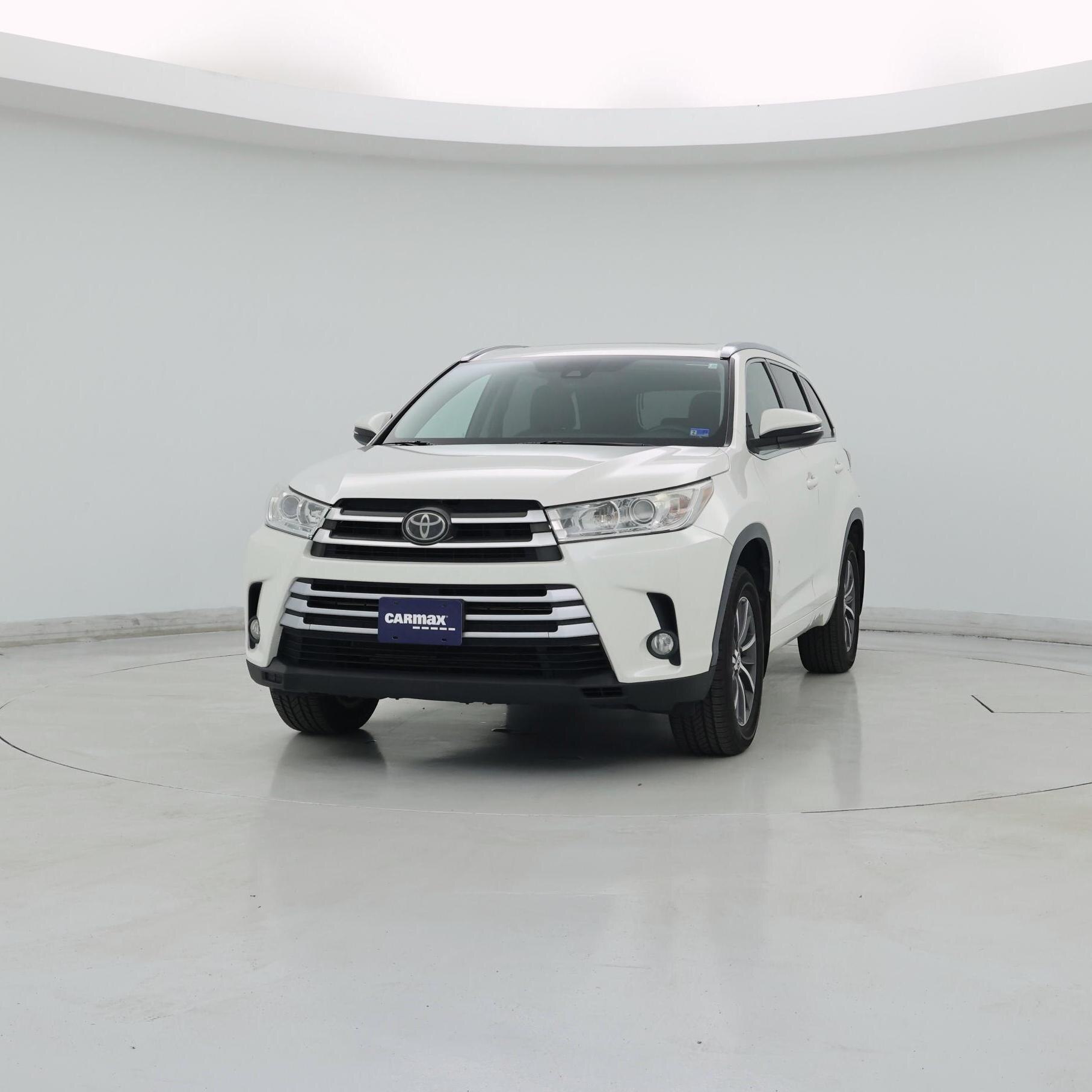 Thumbnail: 2018 Toyota Highlander - 4