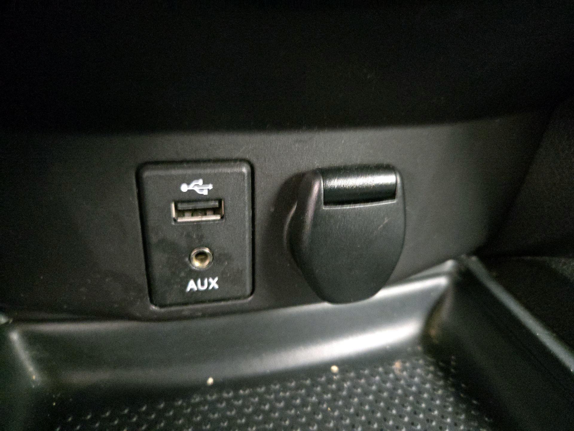 Thumbnail: 2016 Nissan Rogue - 19