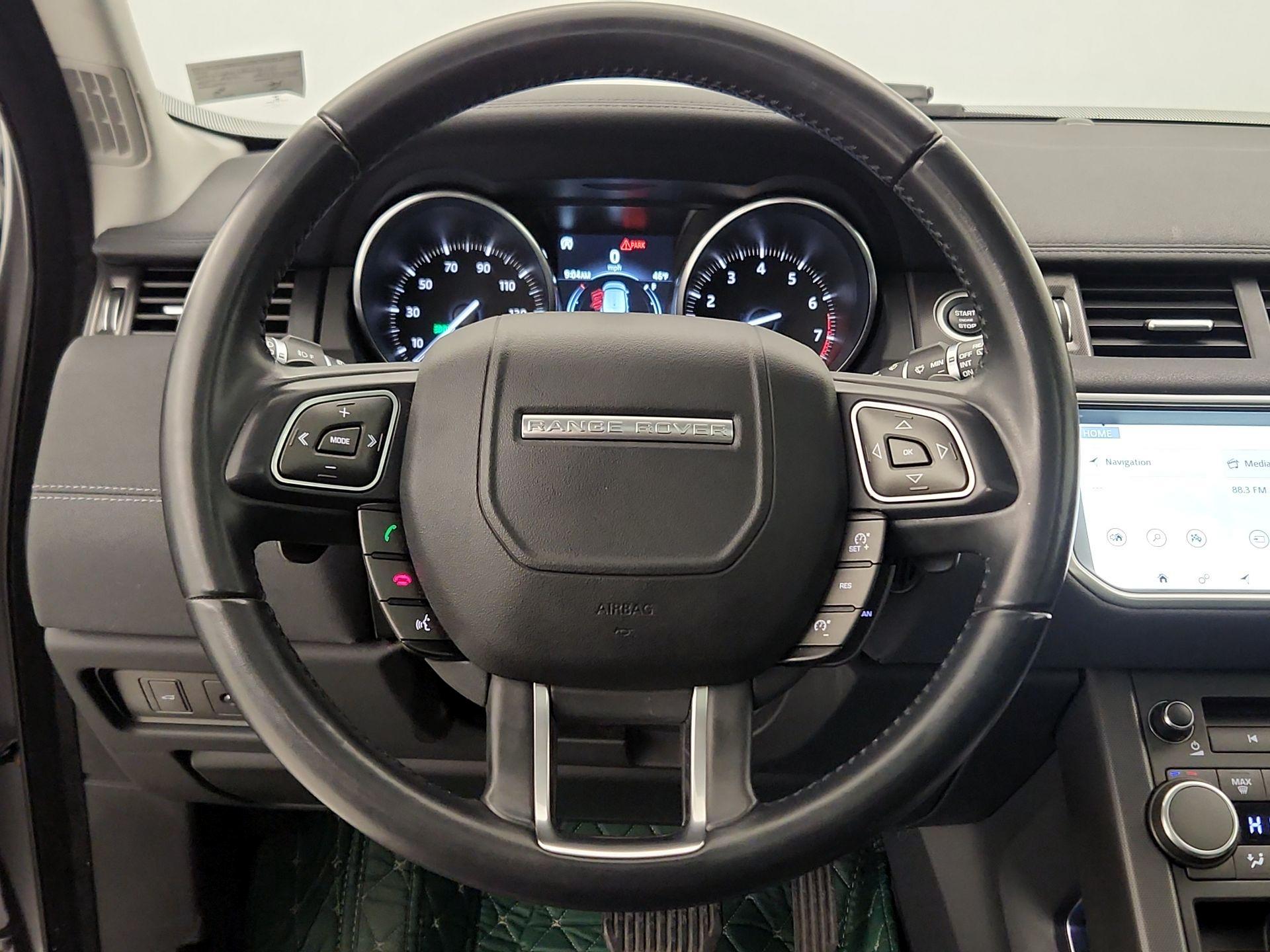 Thumbnail: 2018 Land Rover Range Rover Evoque - 10