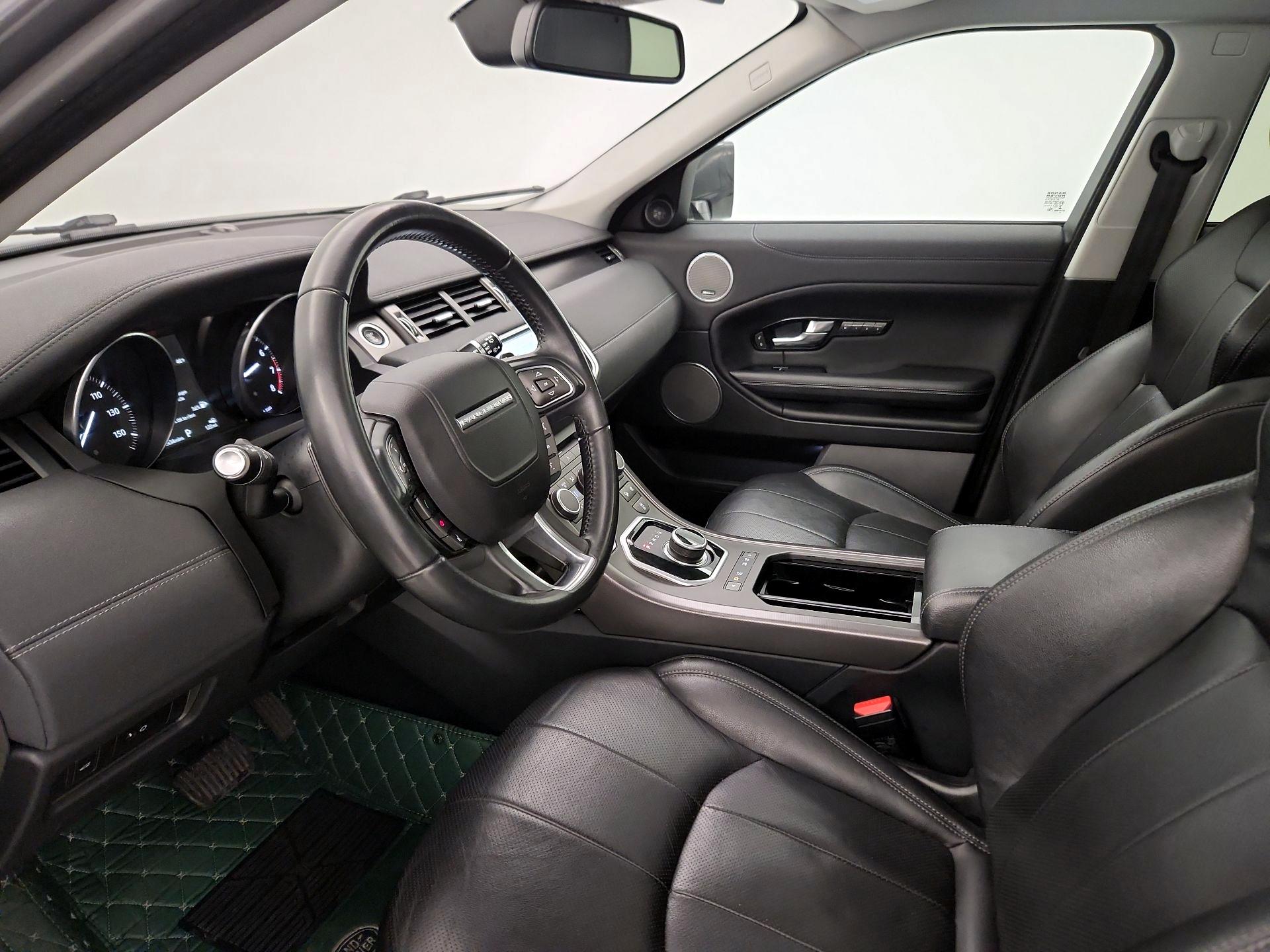 Thumbnail: 2018 Land Rover Range Rover Evoque - 11