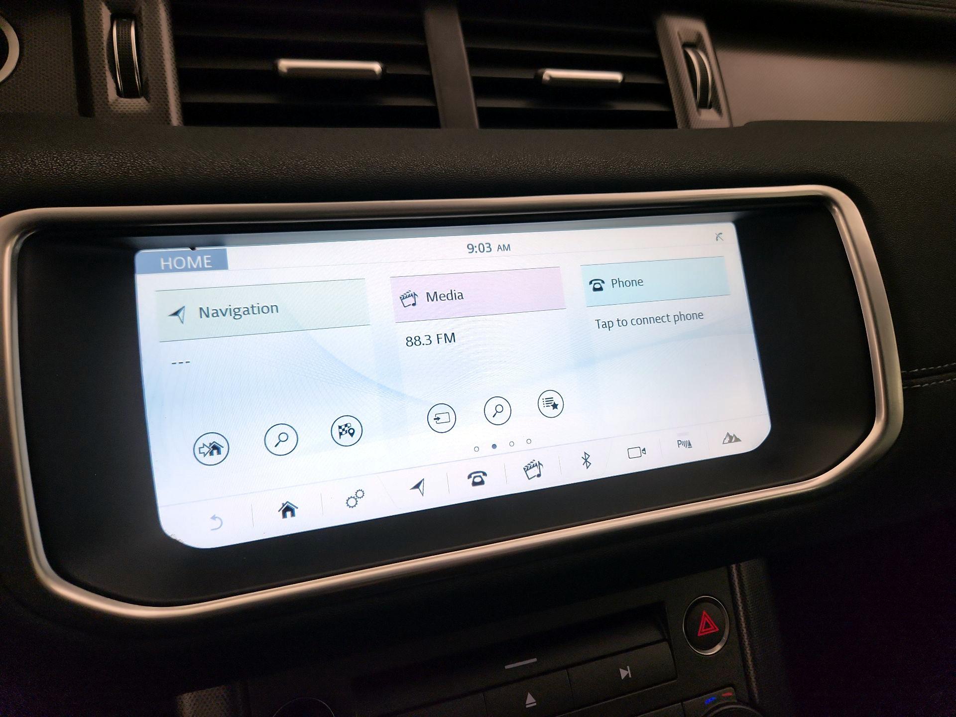 Thumbnail: 2018 Land Rover Range Rover Evoque - 15