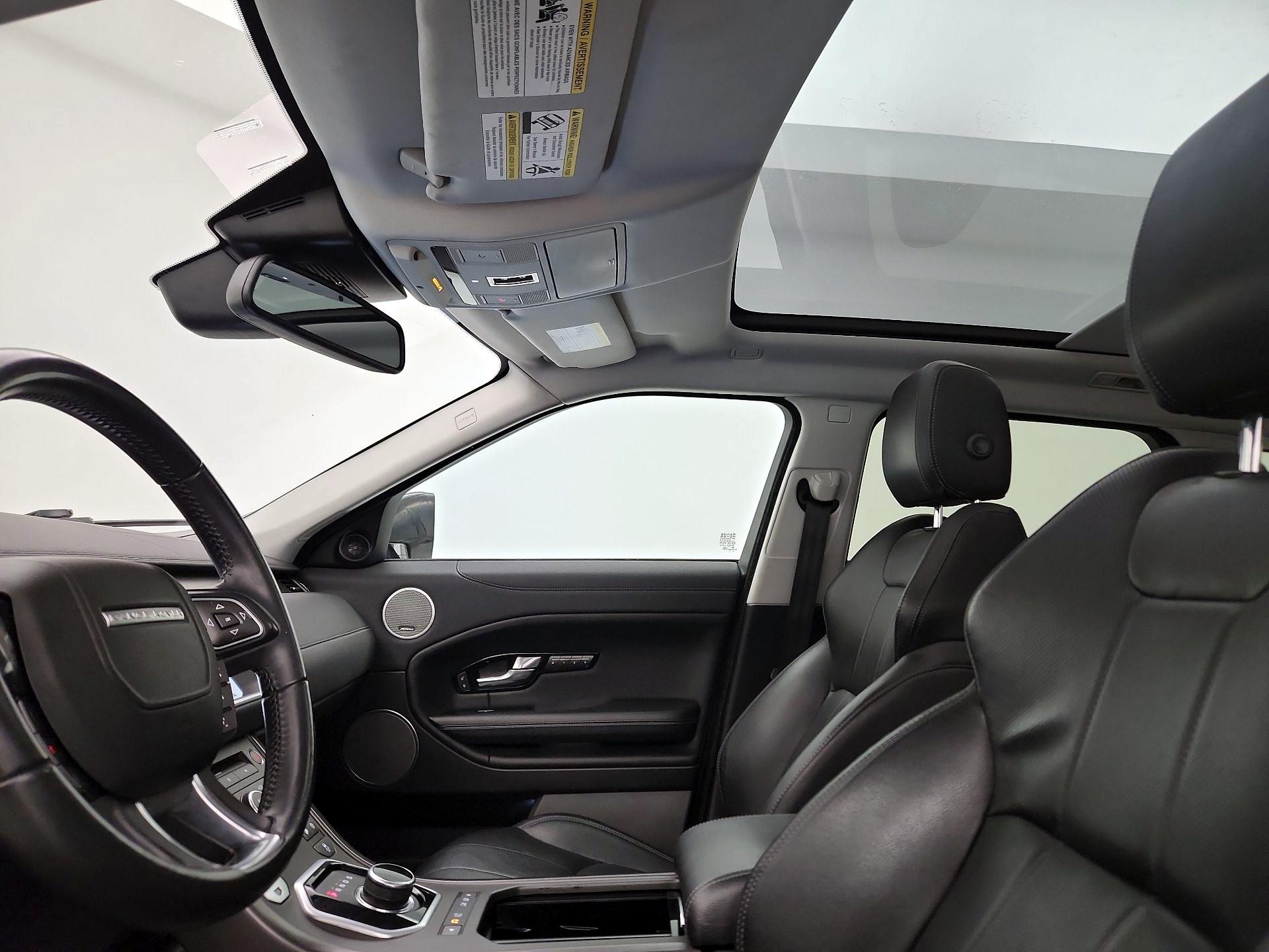 Thumbnail: 2018 Land Rover Range Rover Evoque - 19