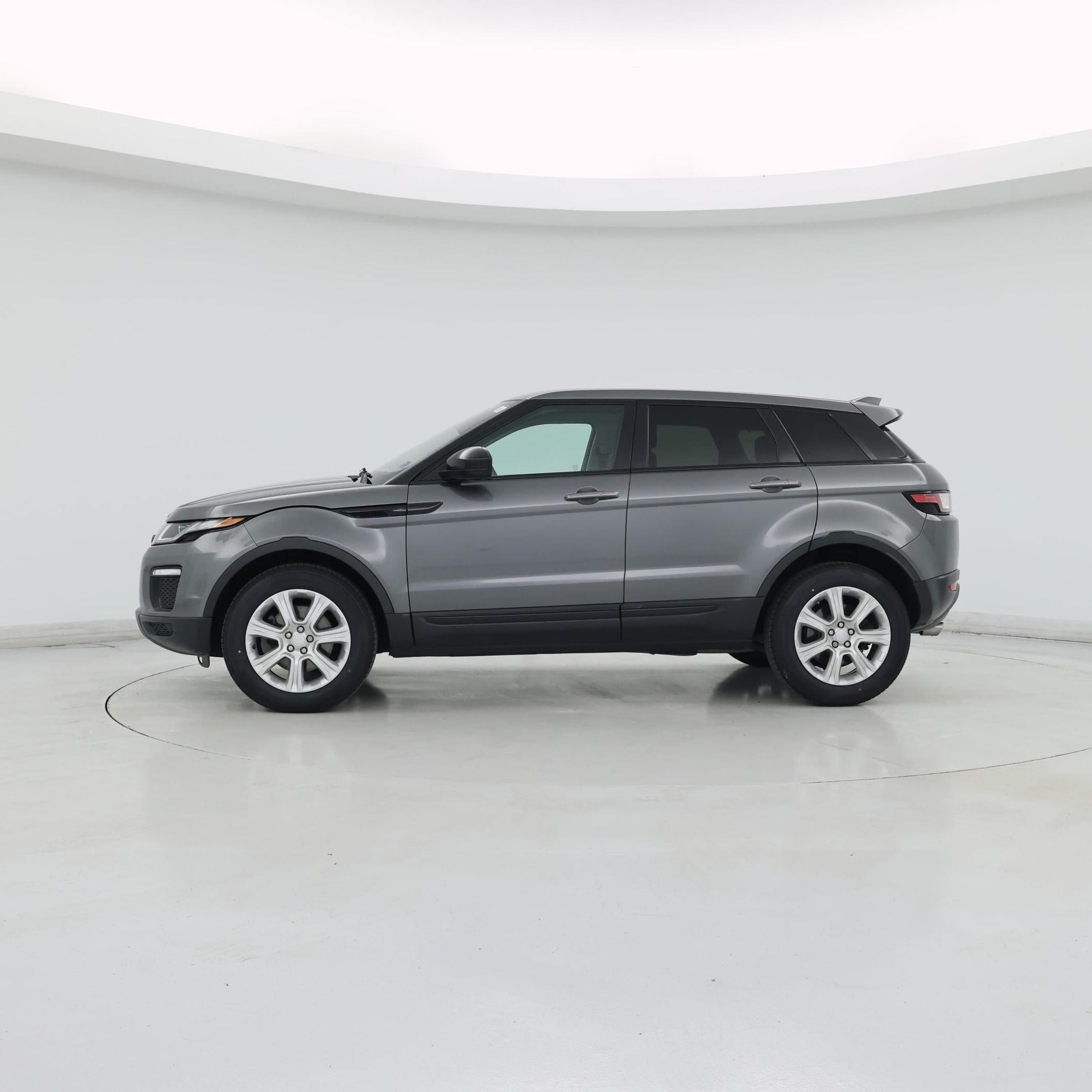 Thumbnail: 2018 Land Rover Range Rover Evoque - 3