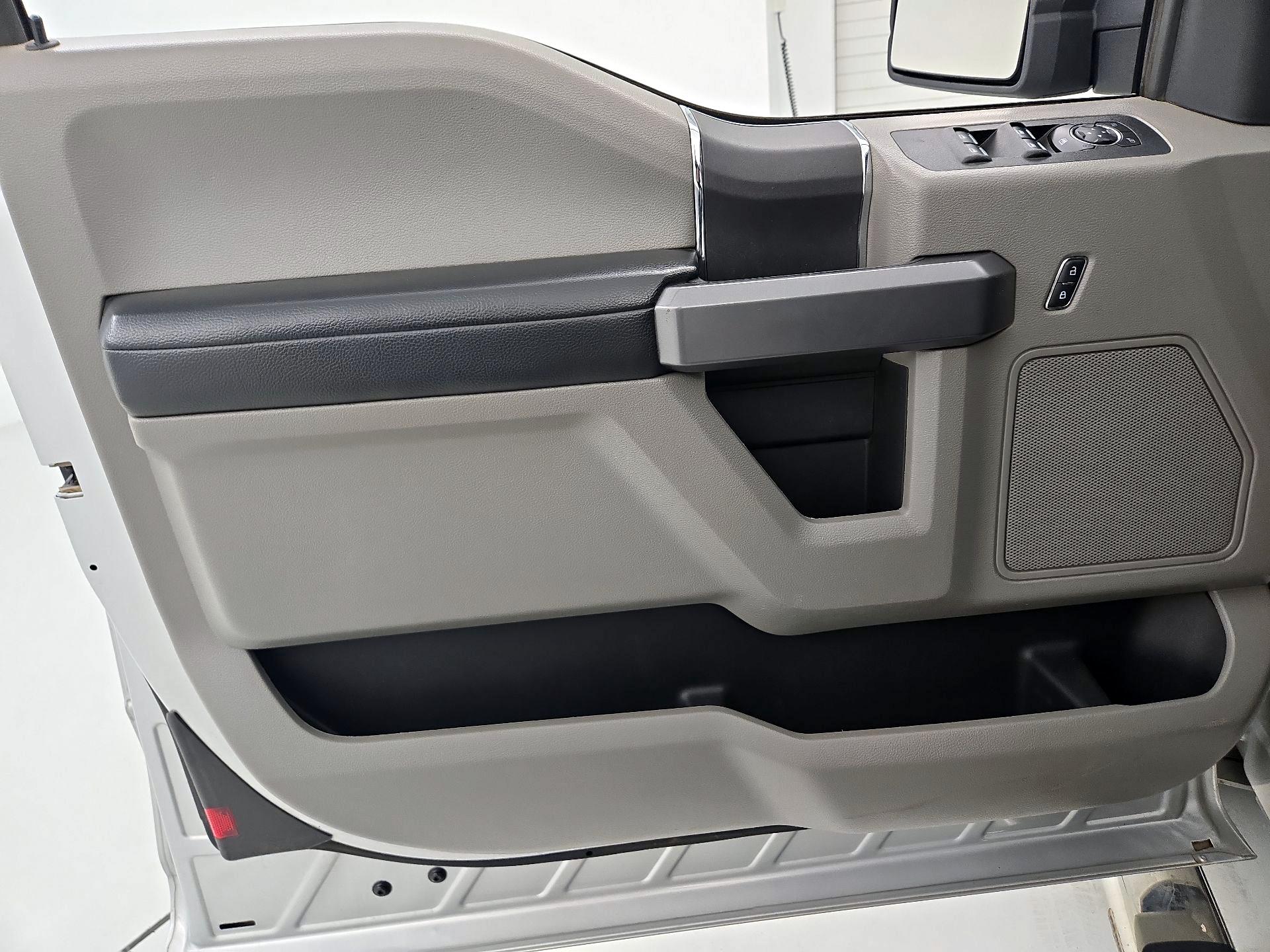 Thumbnail: 2019 Ford F-150 - 12