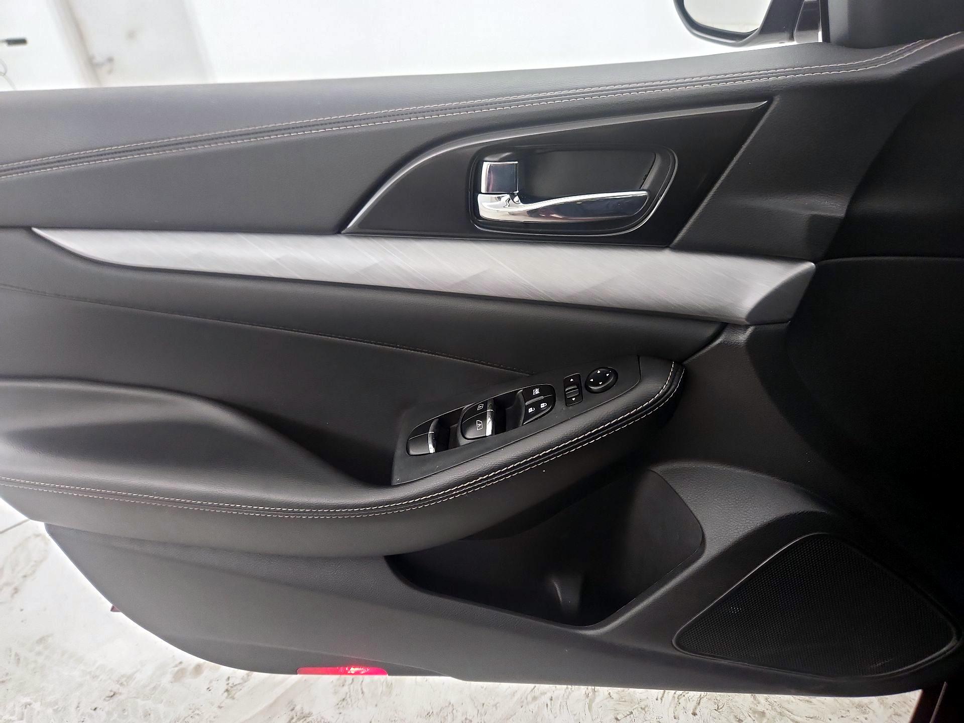 Thumbnail: 2017 Nissan Maxima - 12