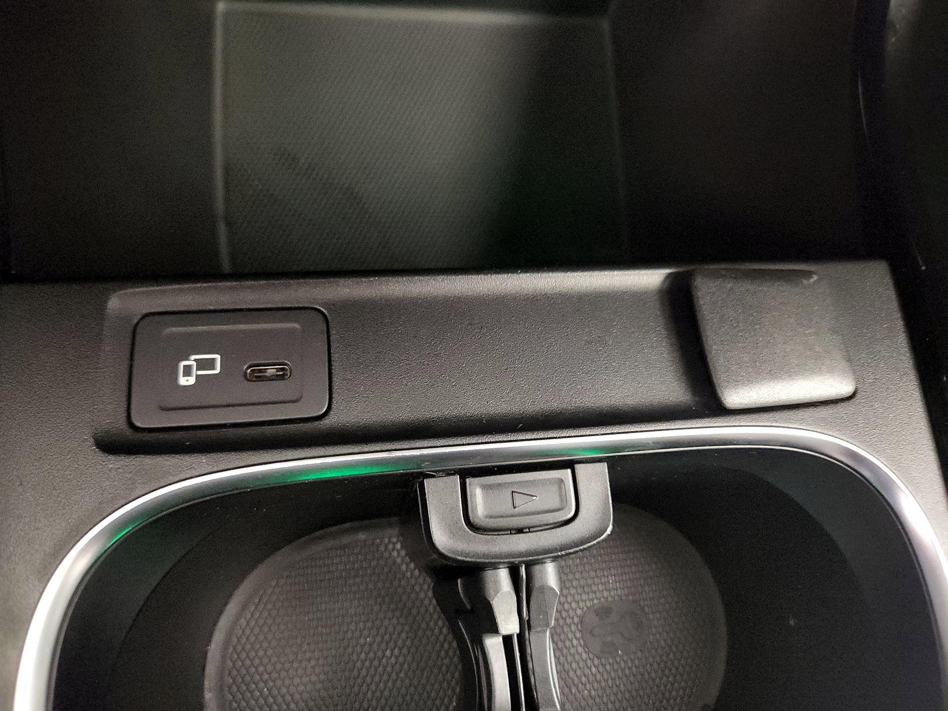 Thumbnail: 2020 Mercedes-Benz A-Class - 18