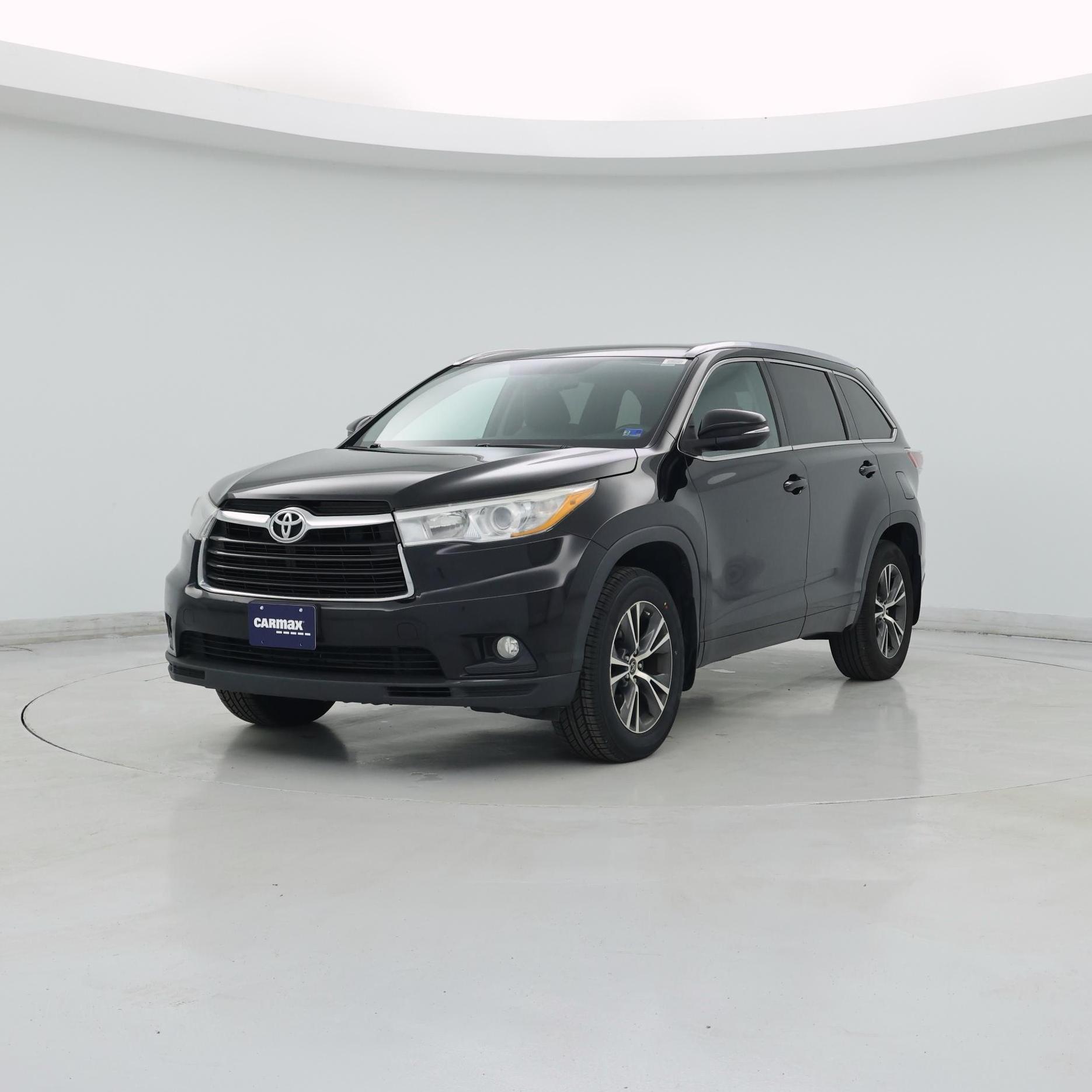 Thumbnail: 2016 Toyota Highlander - 4