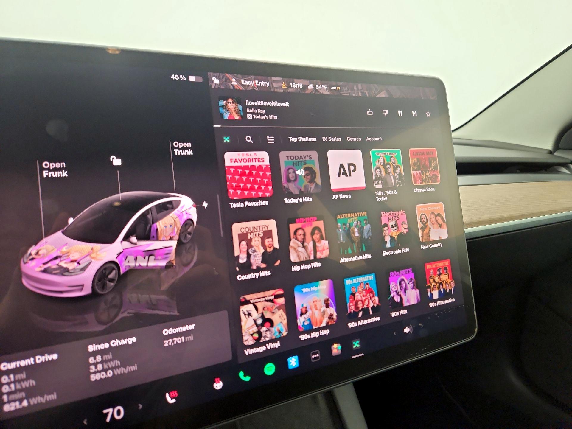 Thumbnail: 2022 Tesla Model 3 - 15