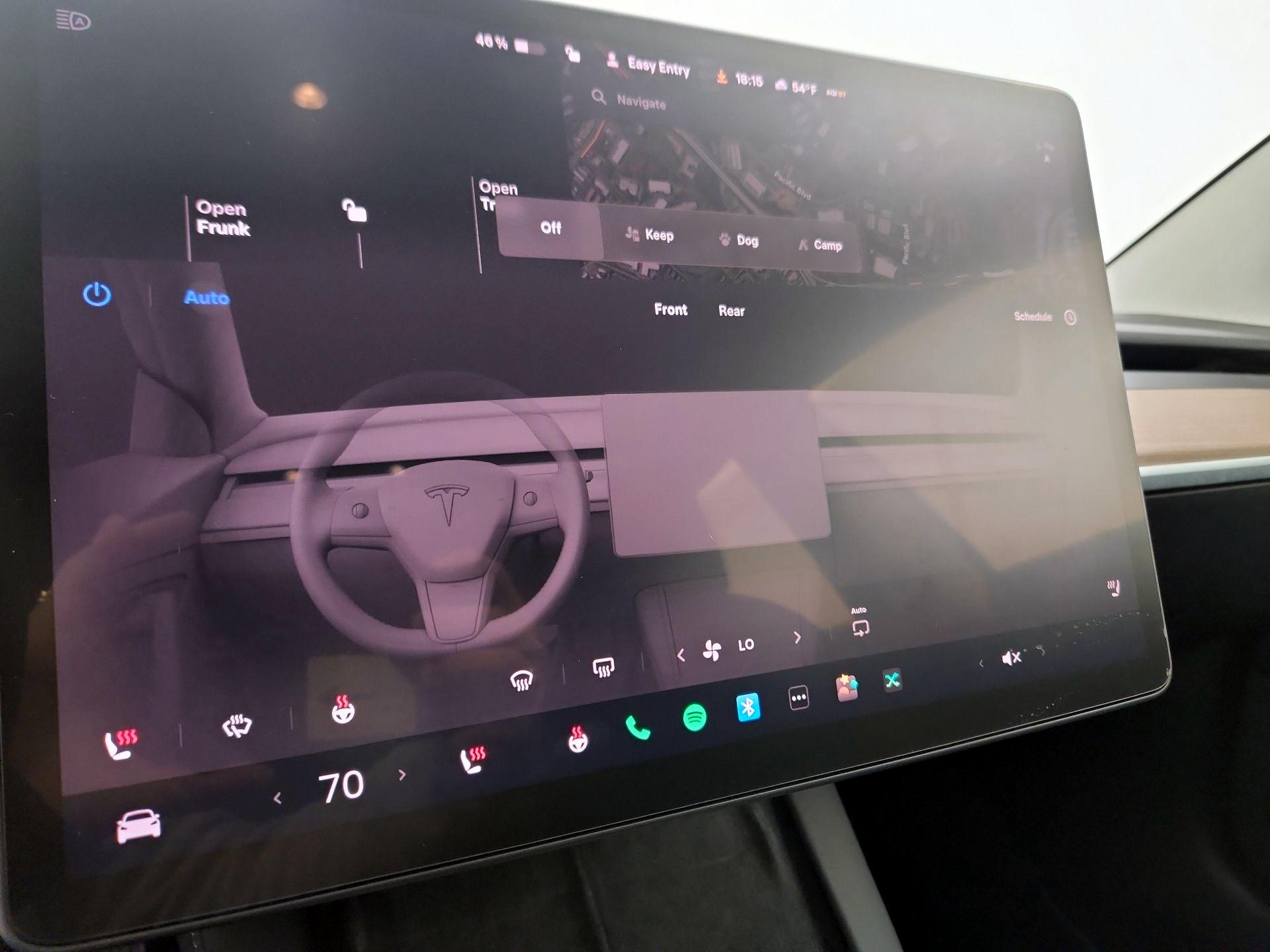 Thumbnail: 2022 Tesla Model 3 - 16