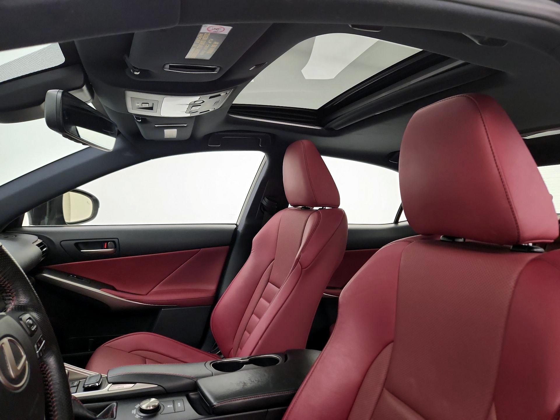 Thumbnail: 2019 Lexus IS - 20