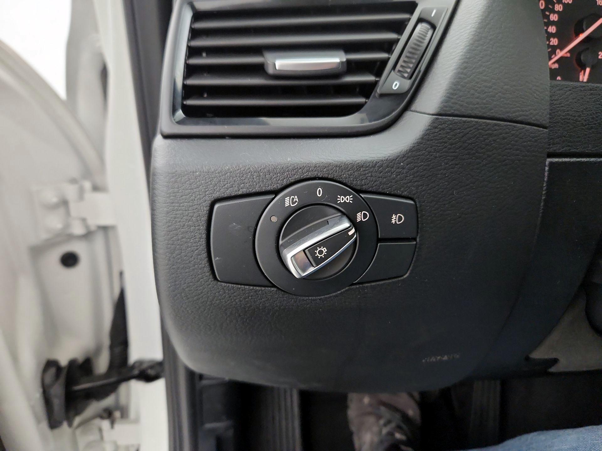 Thumbnail: 2015 BMW X1 - 13