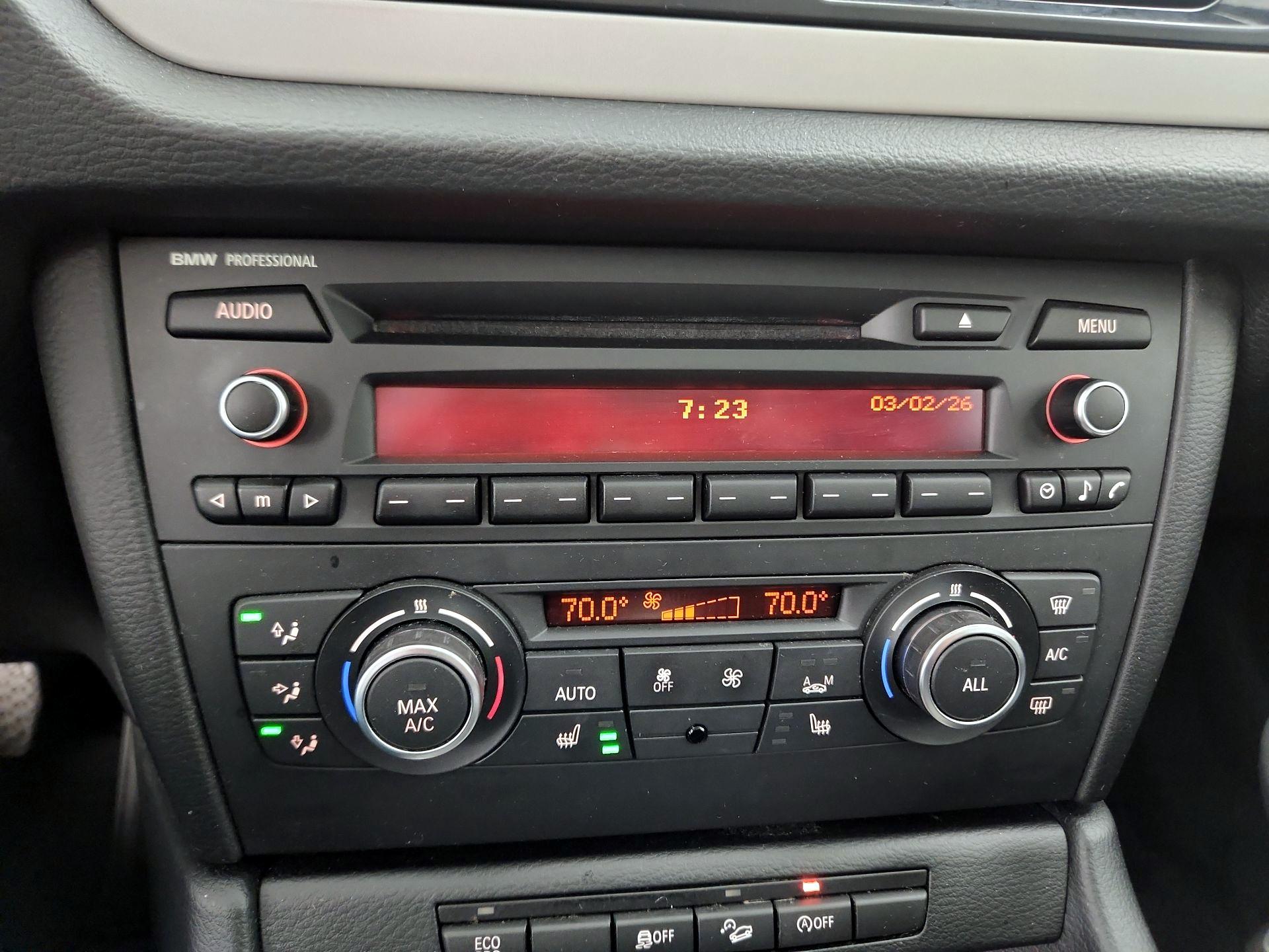 Thumbnail: 2015 BMW X1 - 14