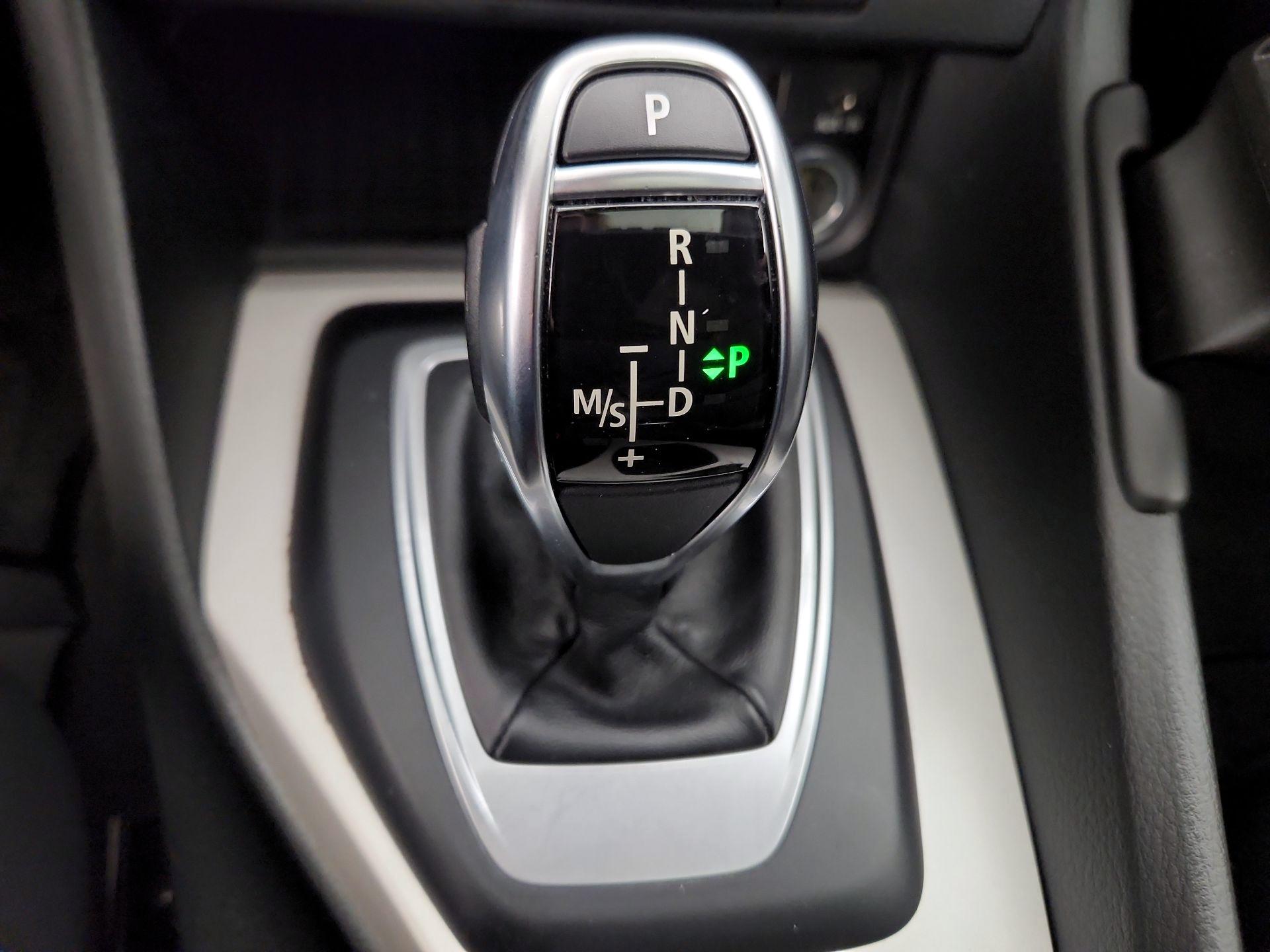 Thumbnail: 2015 BMW X1 - 16