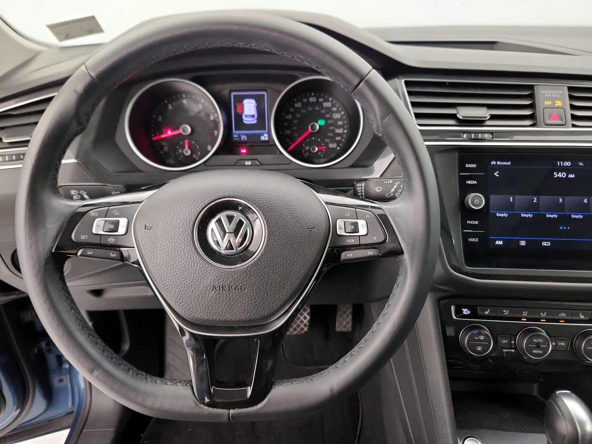 Thumbnail: 2019 Volkswagen Tiguan - 10