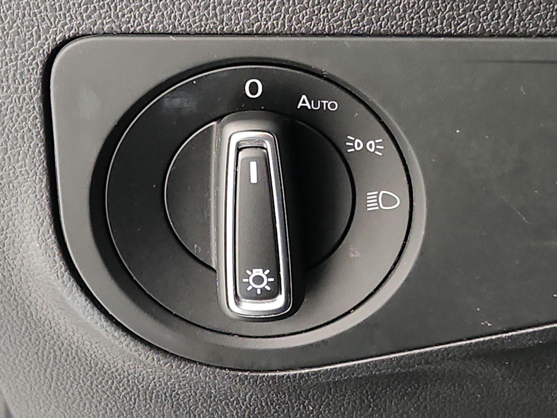 Thumbnail: 2019 Volkswagen Tiguan - 13