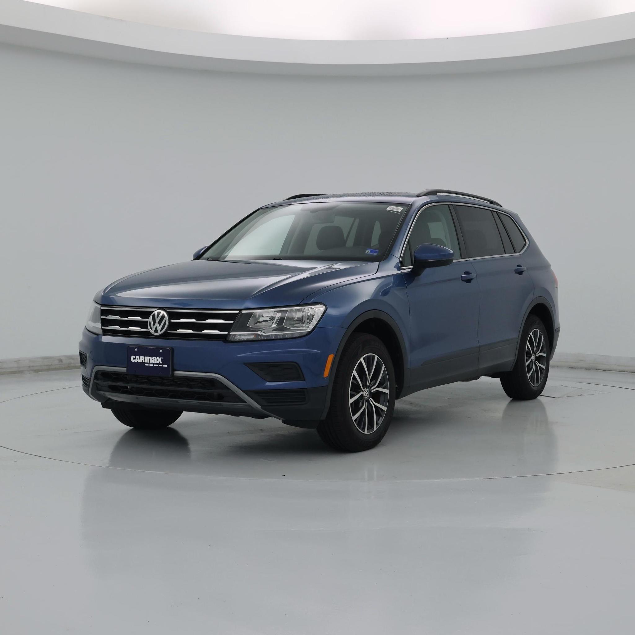 Thumbnail: 2019 Volkswagen Tiguan - 4