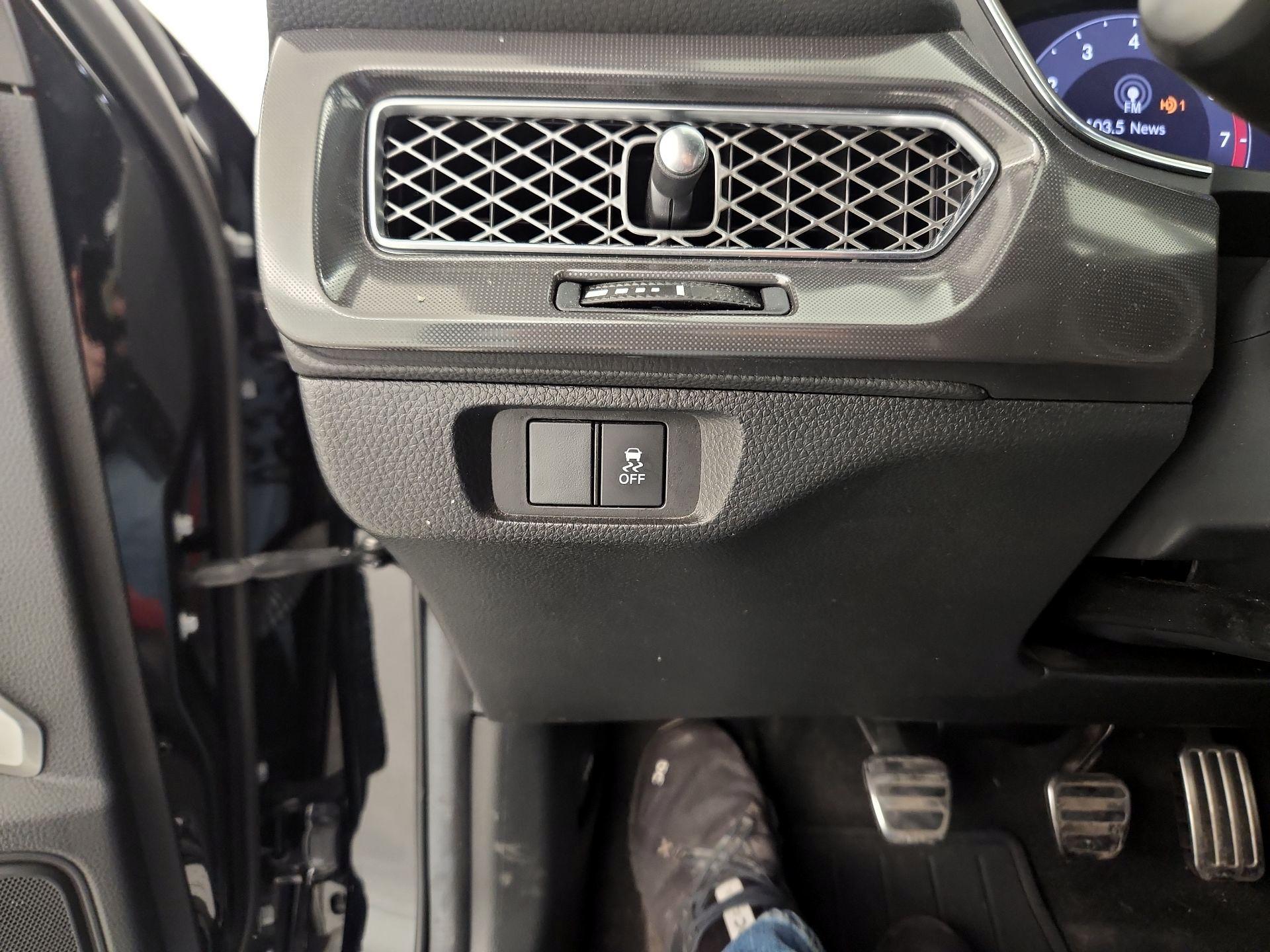 Thumbnail: 2023 Acura Integra - 13