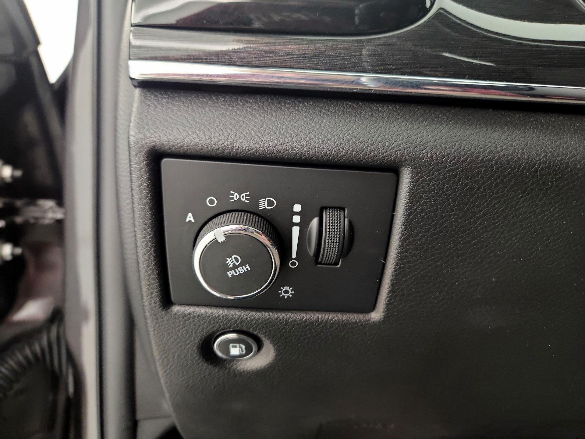 Thumbnail: 2021 Jeep Grand Cherokee - 13