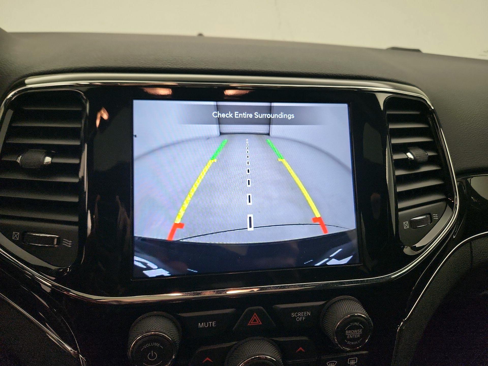 Thumbnail: 2021 Jeep Grand Cherokee - 15