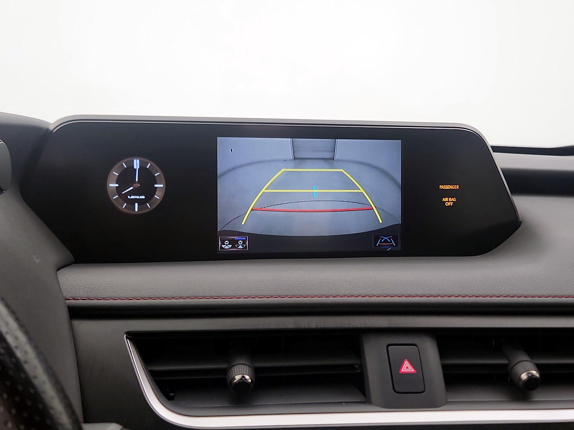 Thumbnail: 2021 Lexus UX - 14