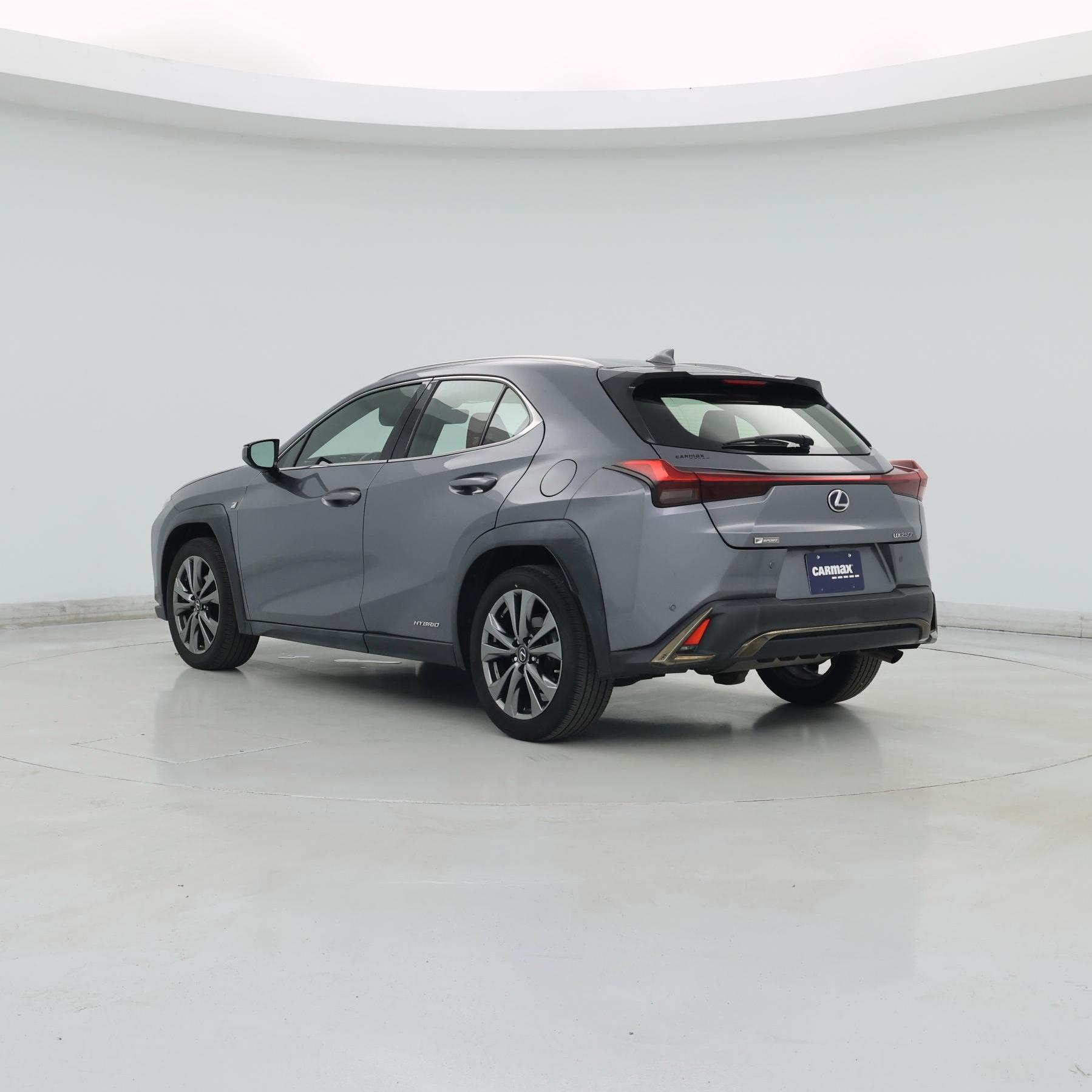 Thumbnail: 2021 Lexus UX - 2