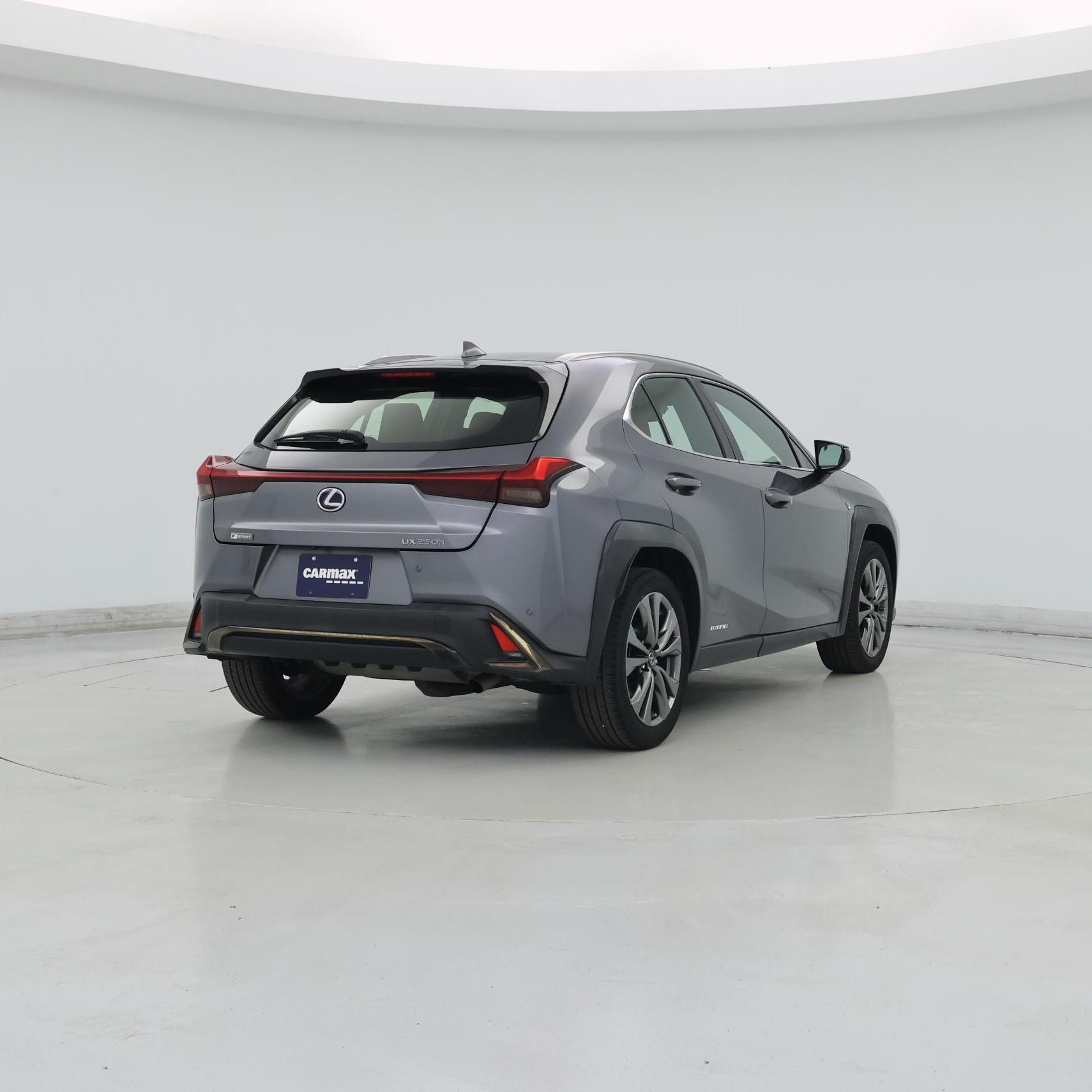 Thumbnail: 2021 Lexus UX - 8