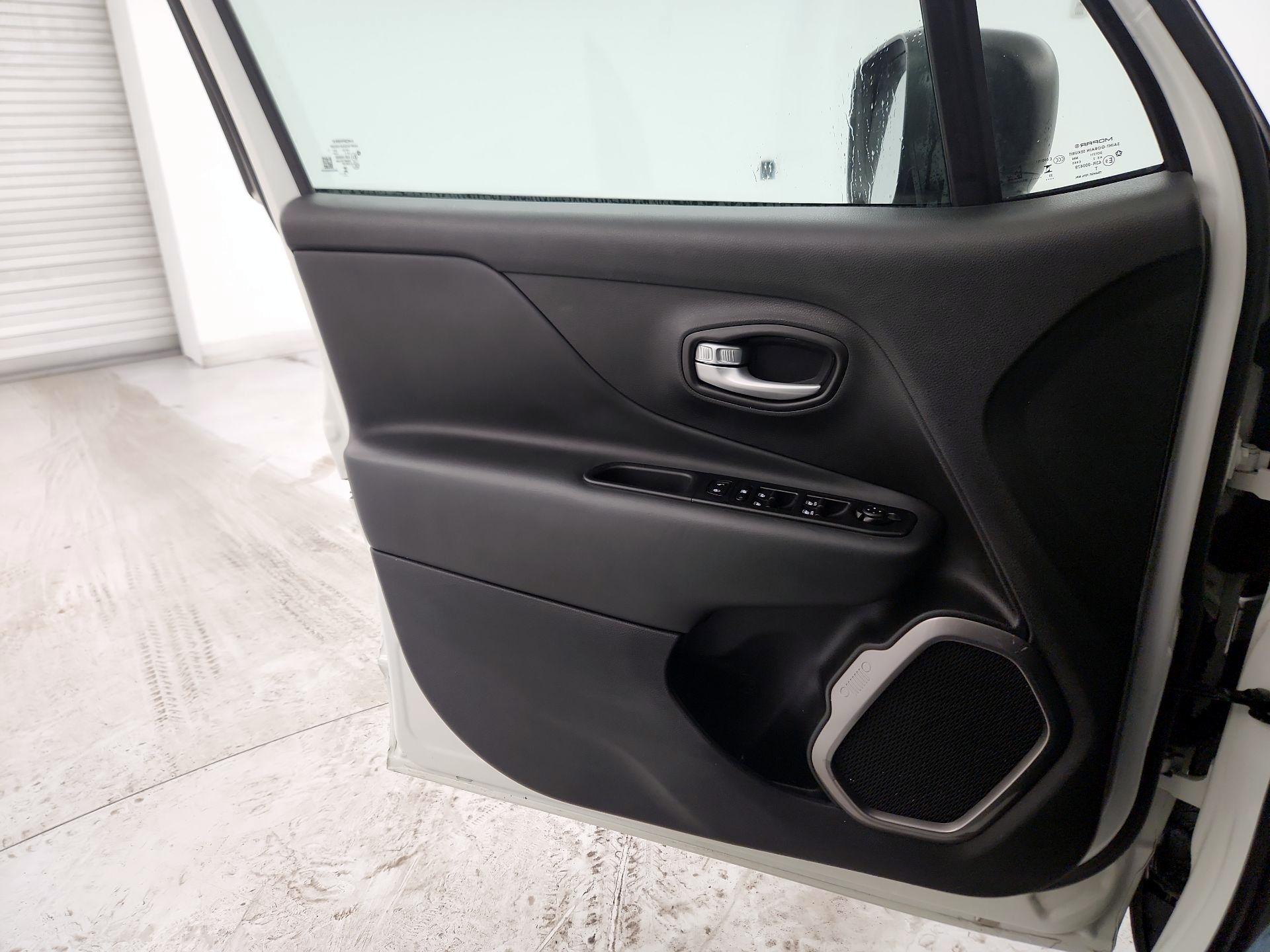 Thumbnail: 2023 Jeep Renegade - 12