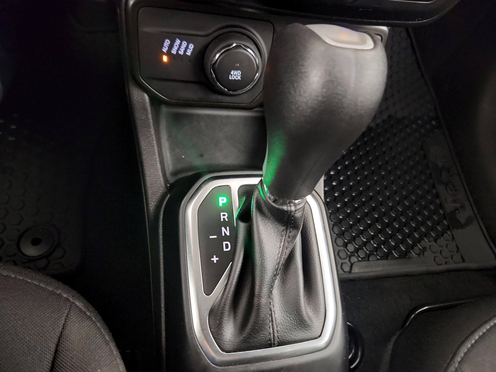 Thumbnail: 2023 Jeep Renegade - 18