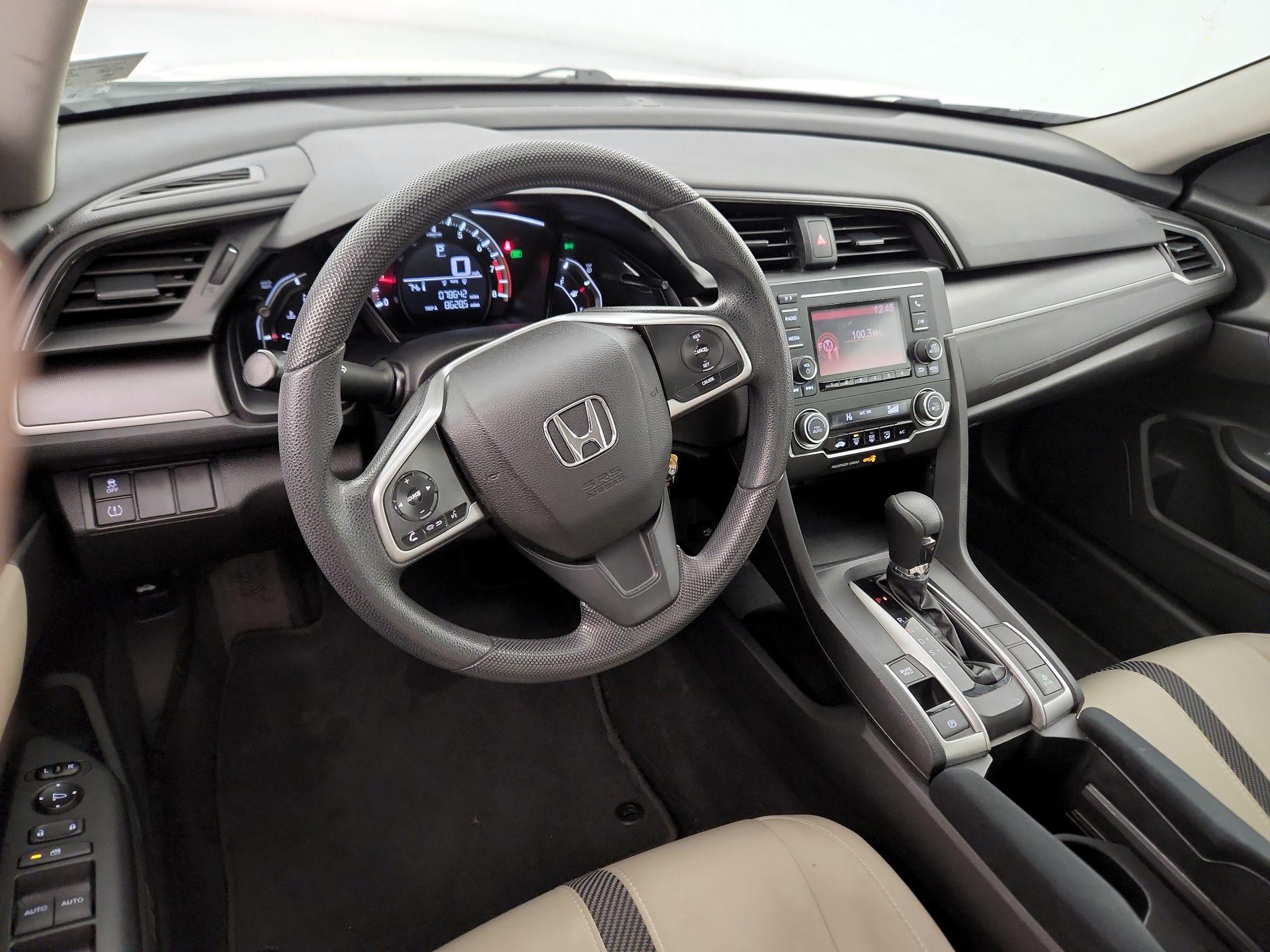 Thumbnail: 2017 Honda Civic - 9