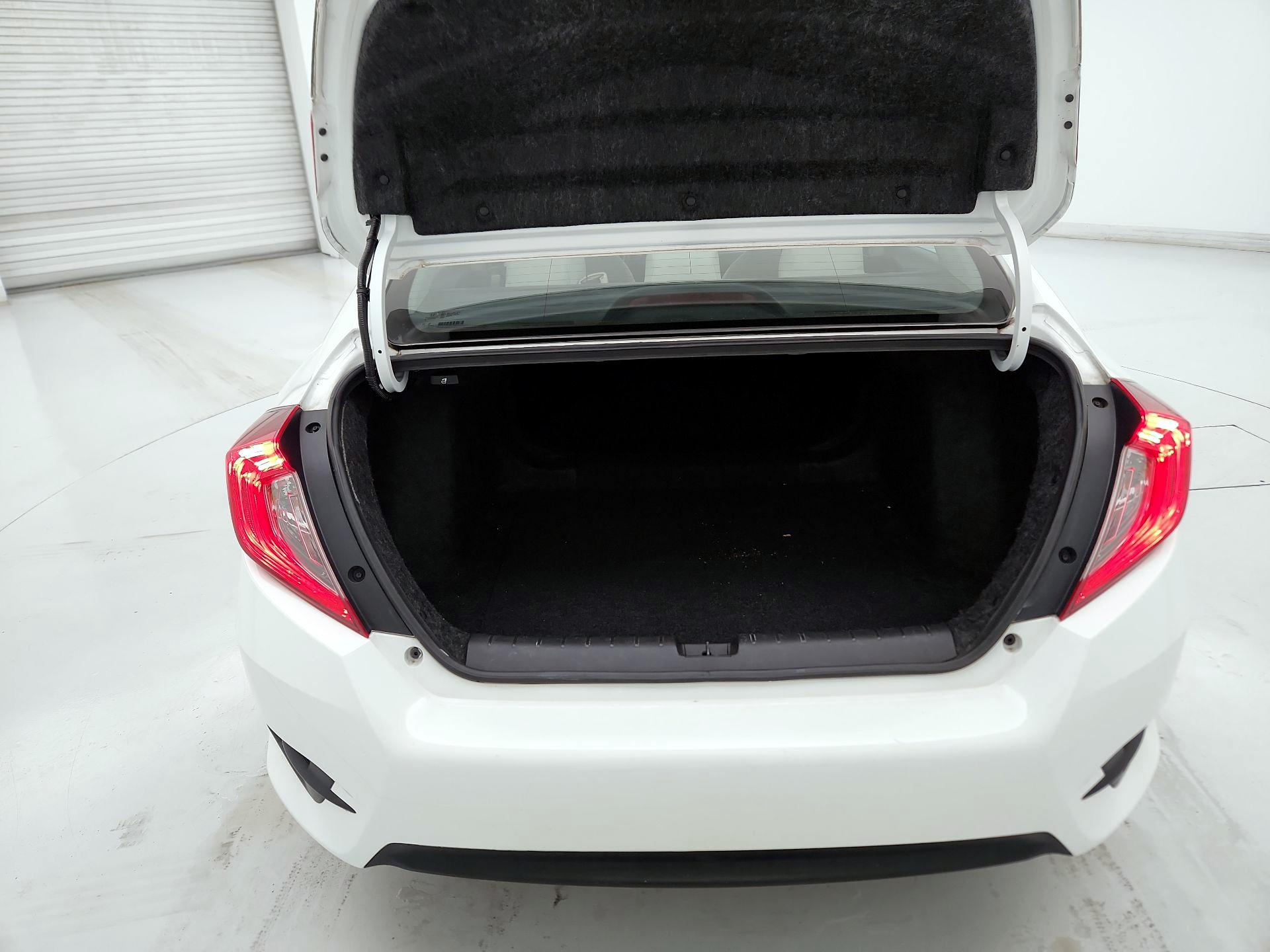 Thumbnail: 2017 Honda Civic - 19