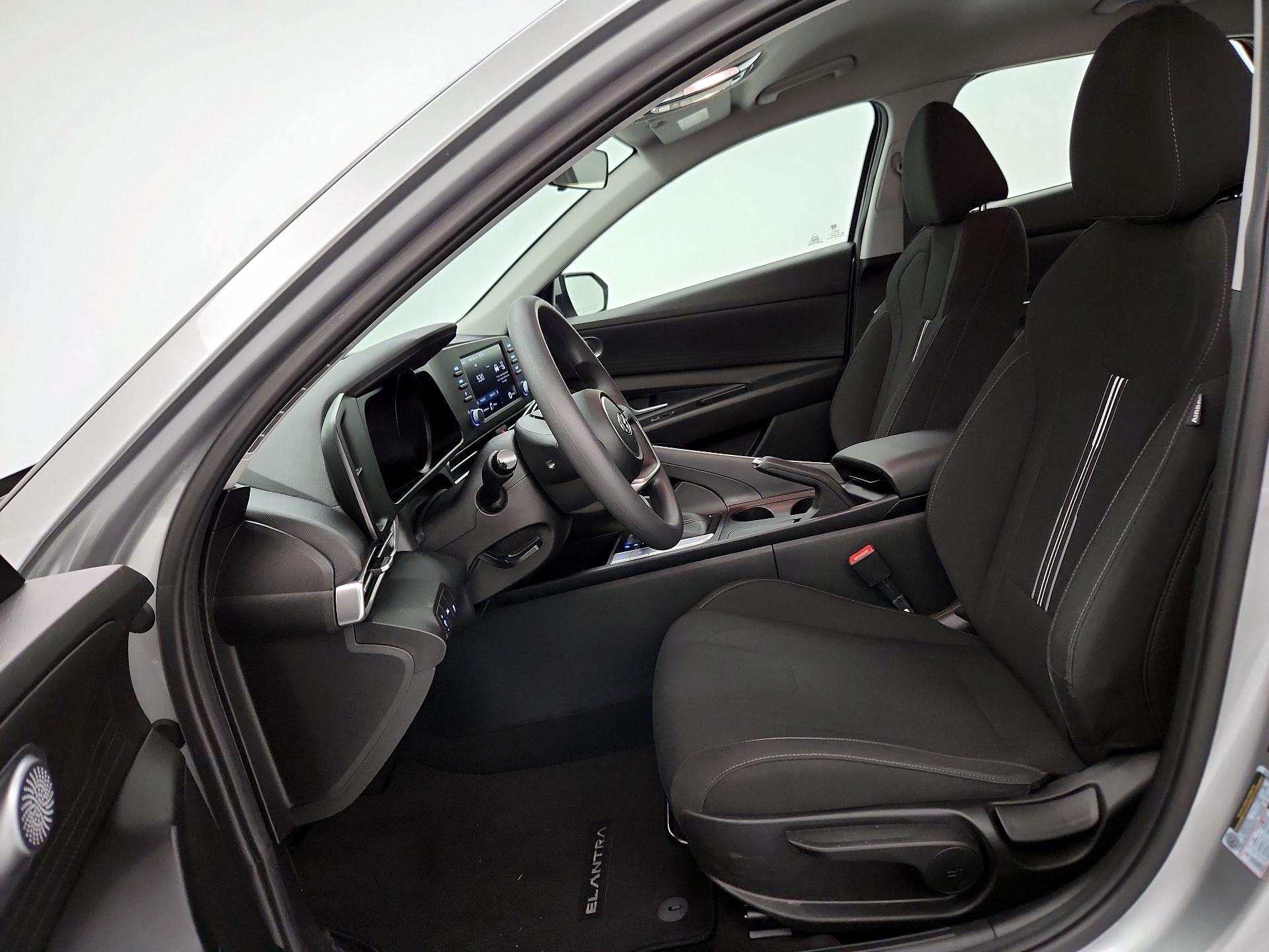 Thumbnail: 2023 Hyundai Elantra - 11