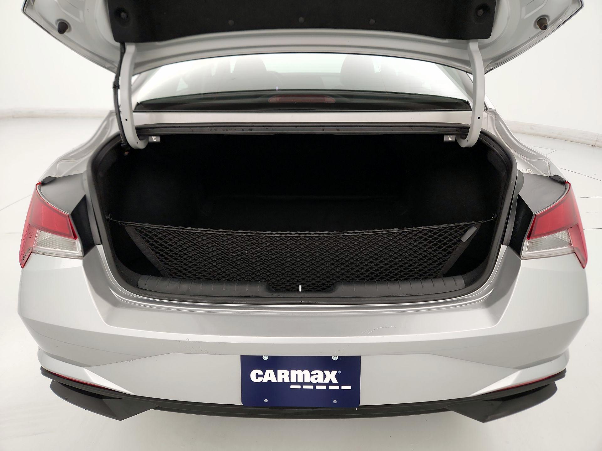 Thumbnail: 2023 Hyundai Elantra - 20