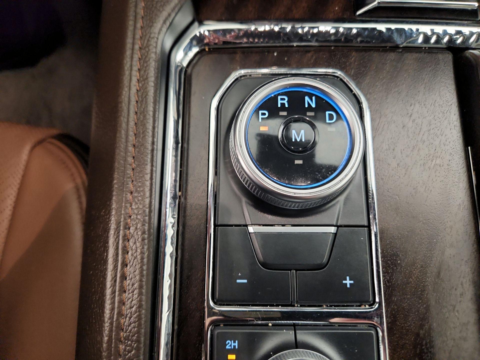 Thumbnail: 2022 Ford Expedition MAX - 18