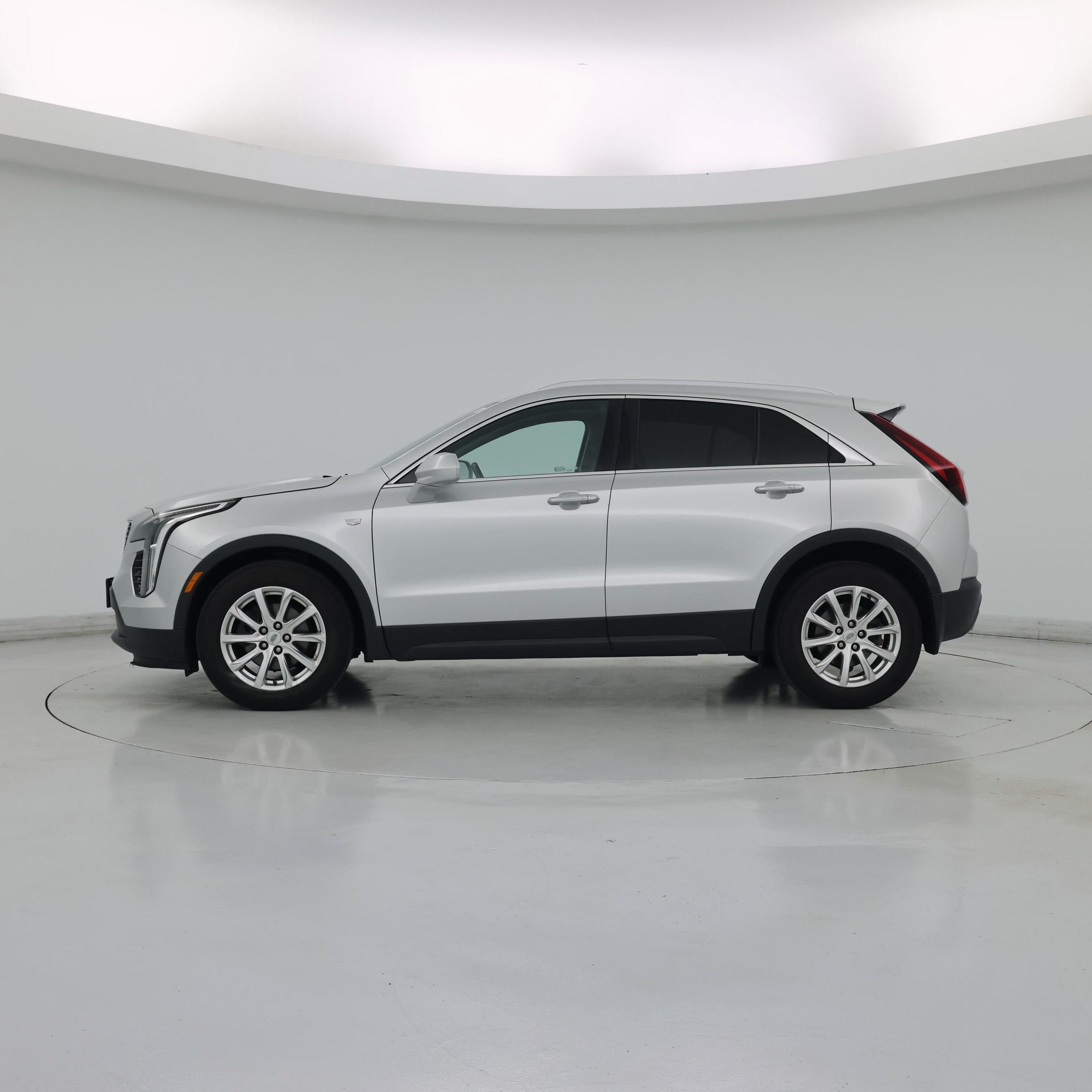 Thumbnail: 2019 Cadillac XT4 - 3