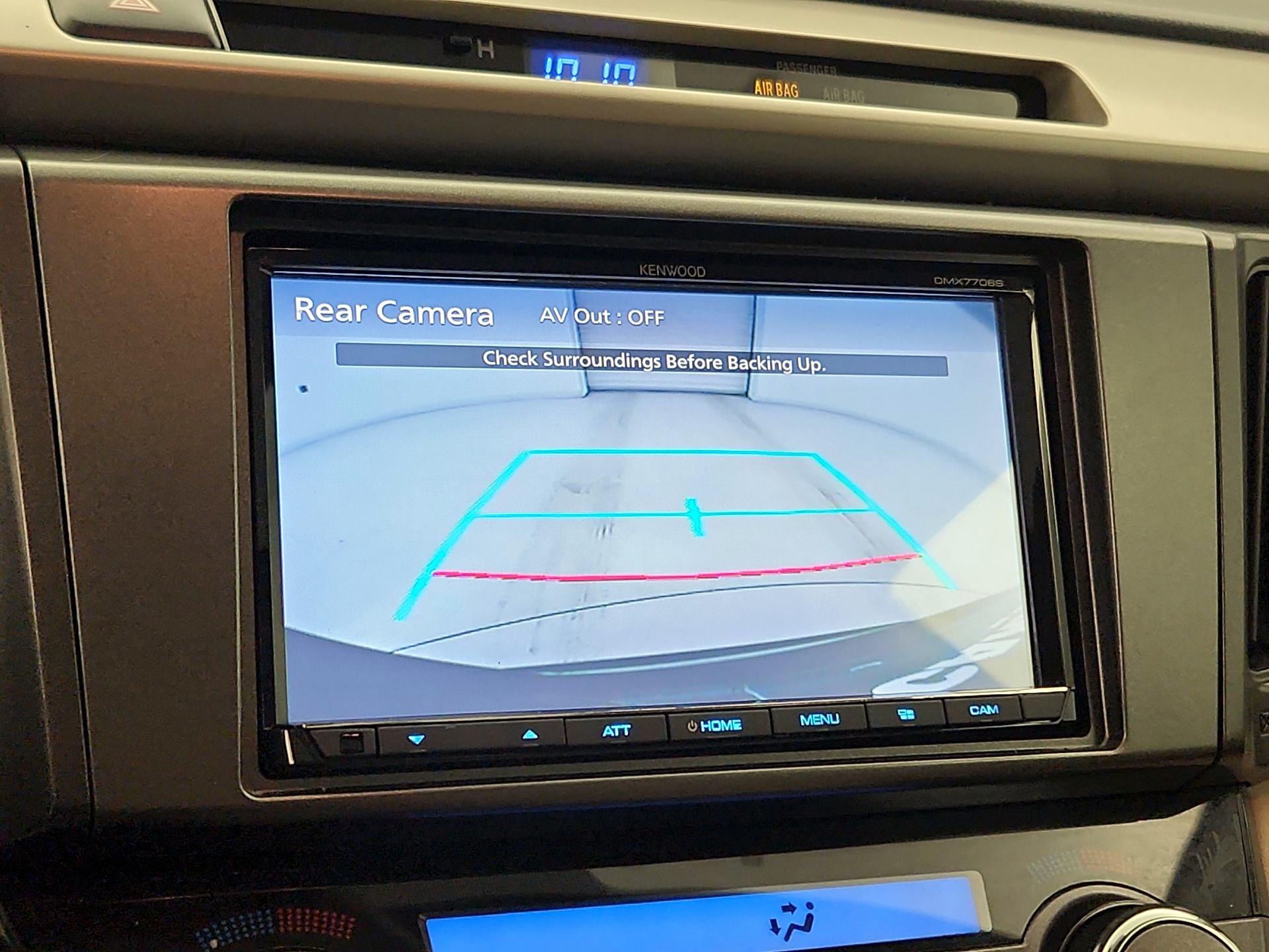 Thumbnail: 2015 Toyota RAV4 - 14