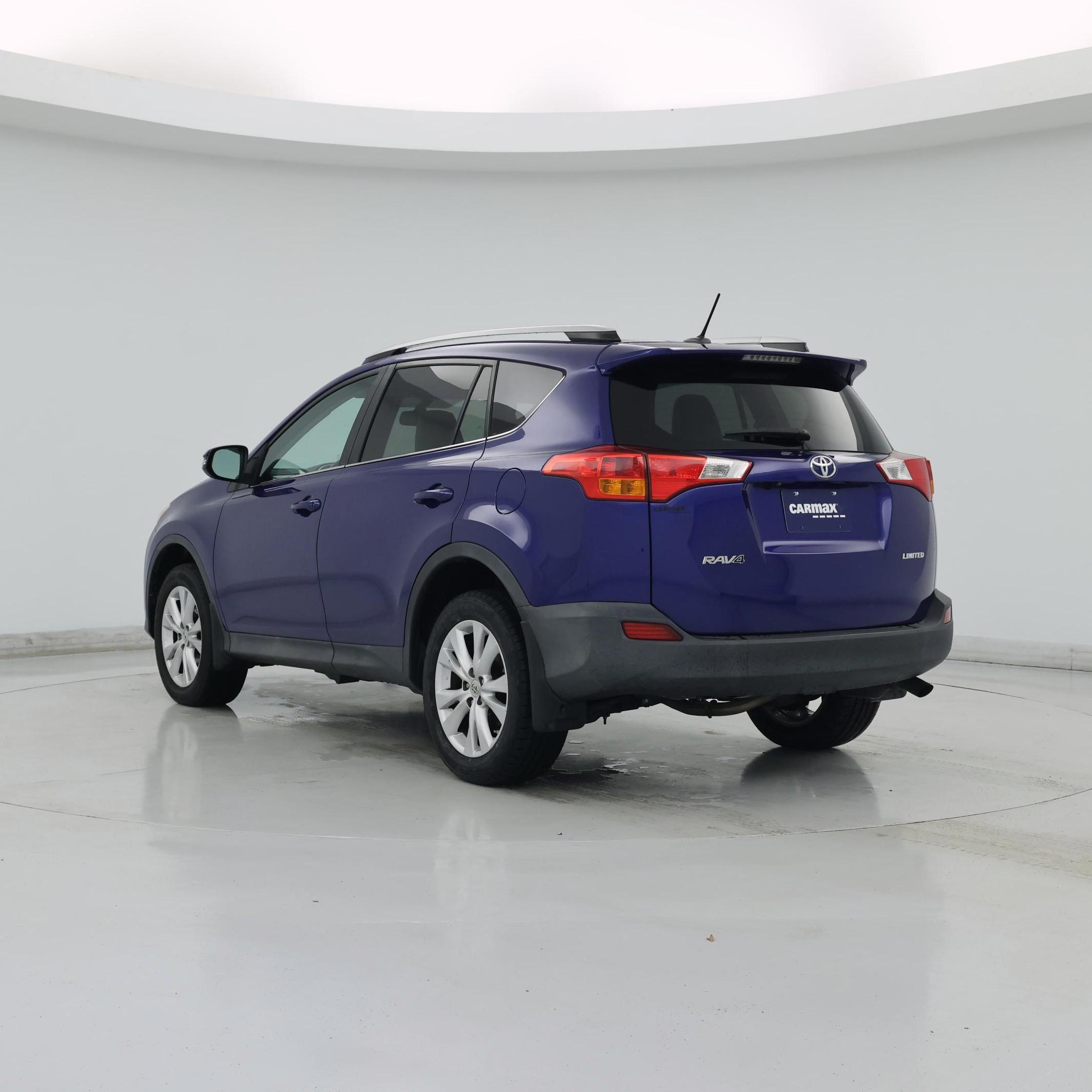 Thumbnail: 2015 Toyota RAV4 - 2
