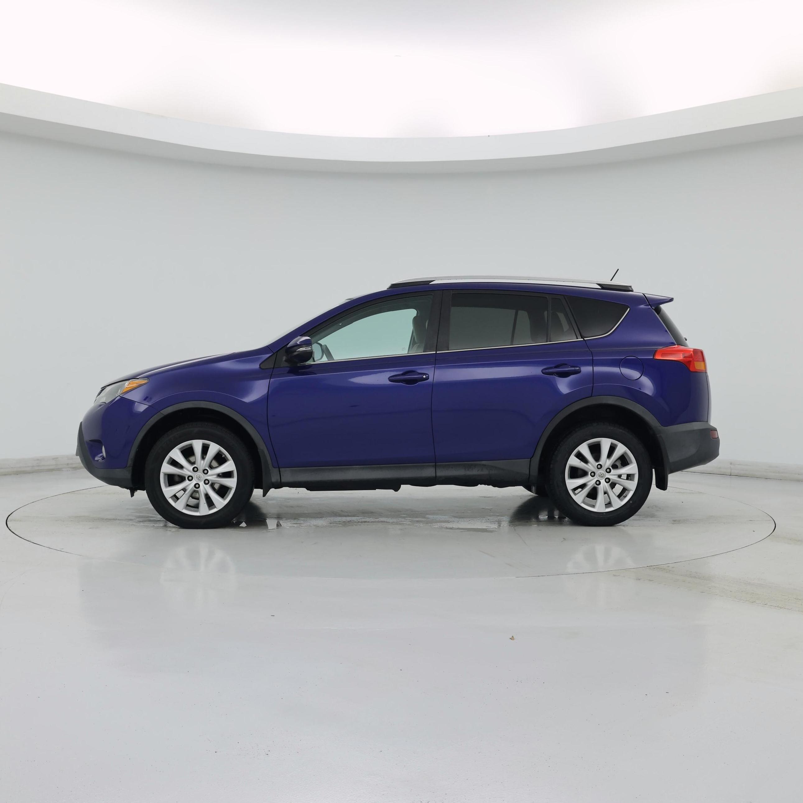 Thumbnail: 2015 Toyota RAV4 - 3