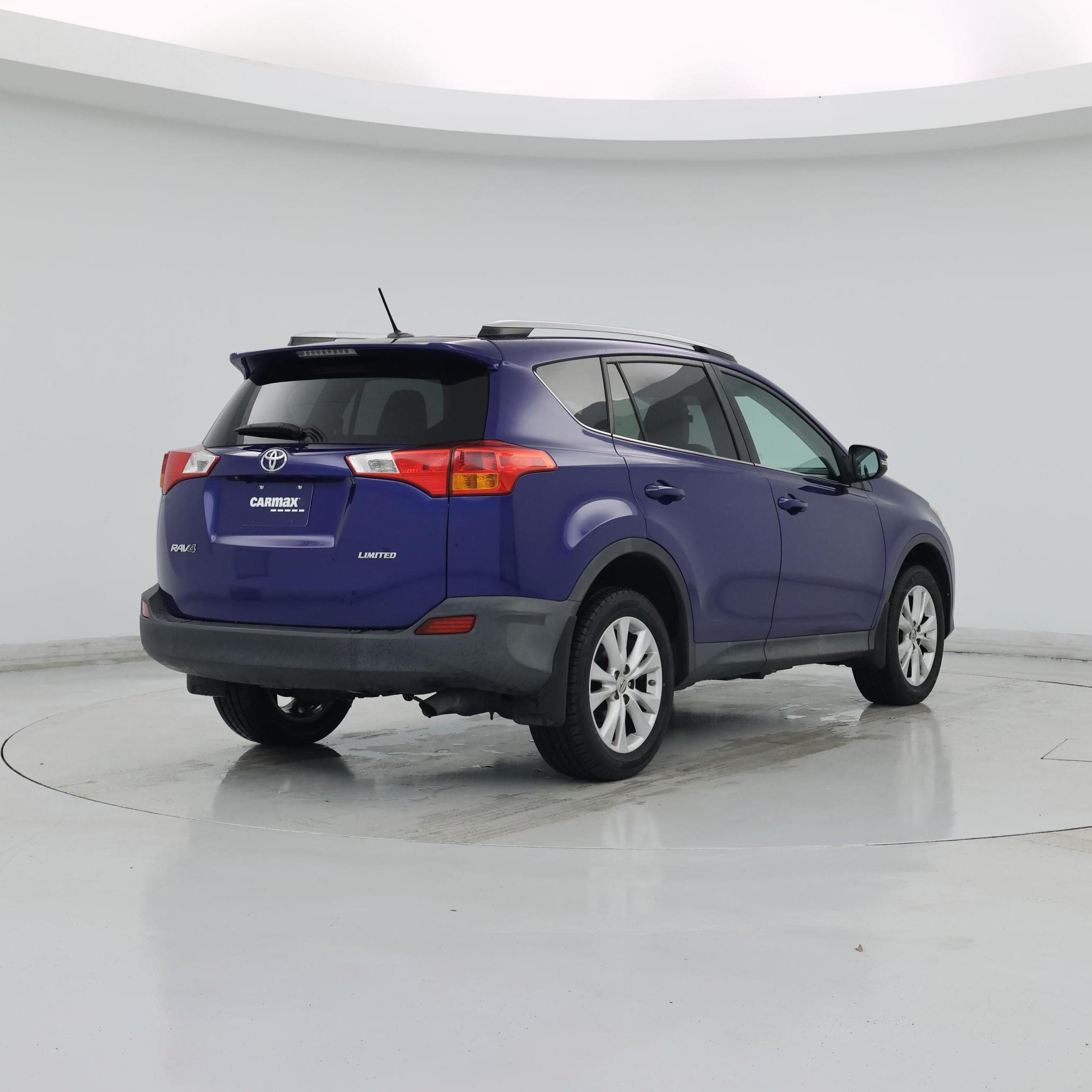 Thumbnail: 2015 Toyota RAV4 - 8