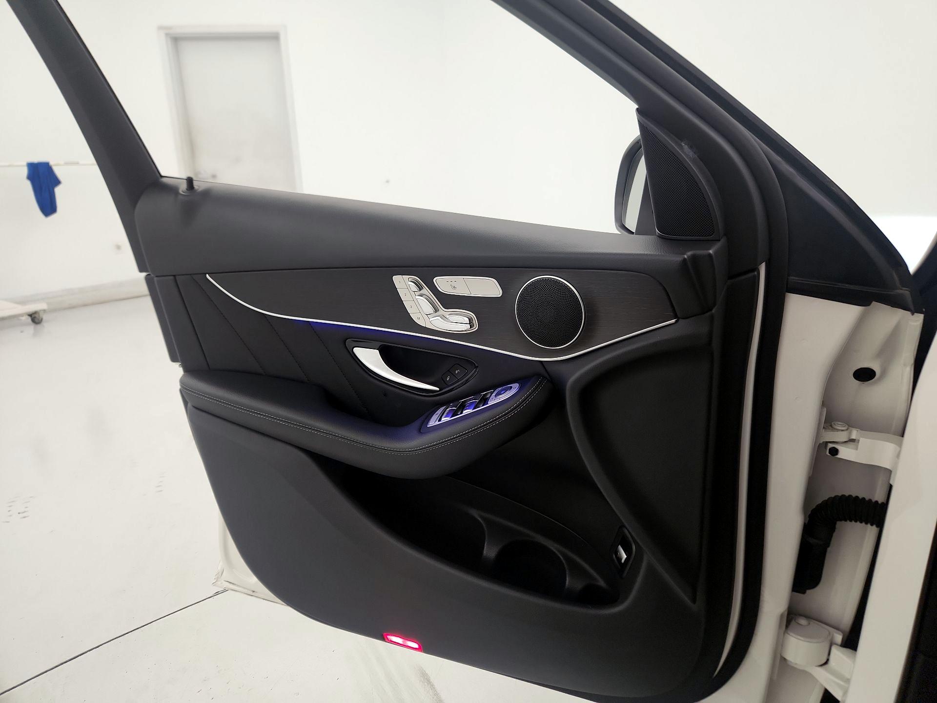 Thumbnail: 2022 Mercedes-Benz GLC - 12