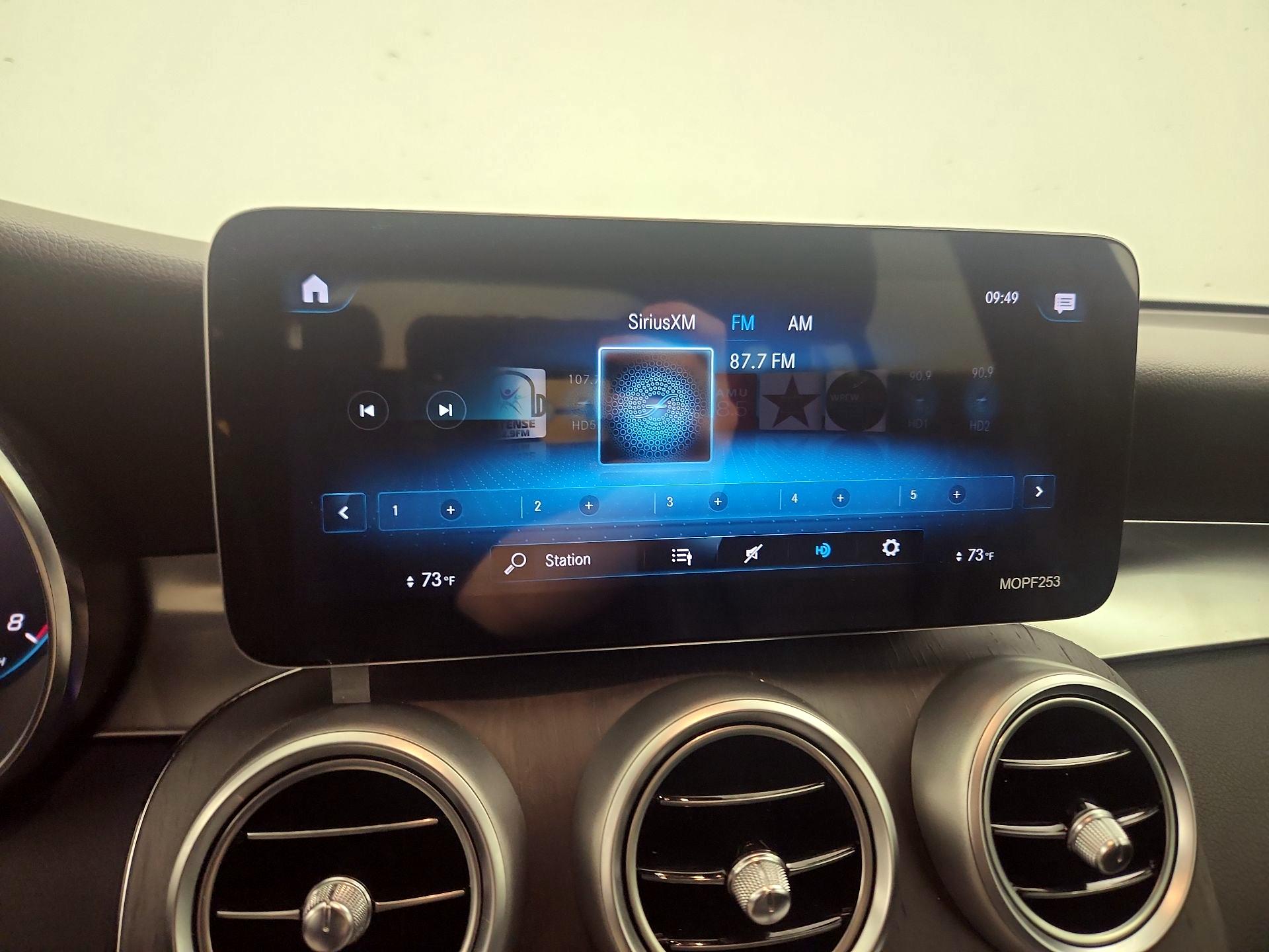 Thumbnail: 2022 Mercedes-Benz GLC - 16