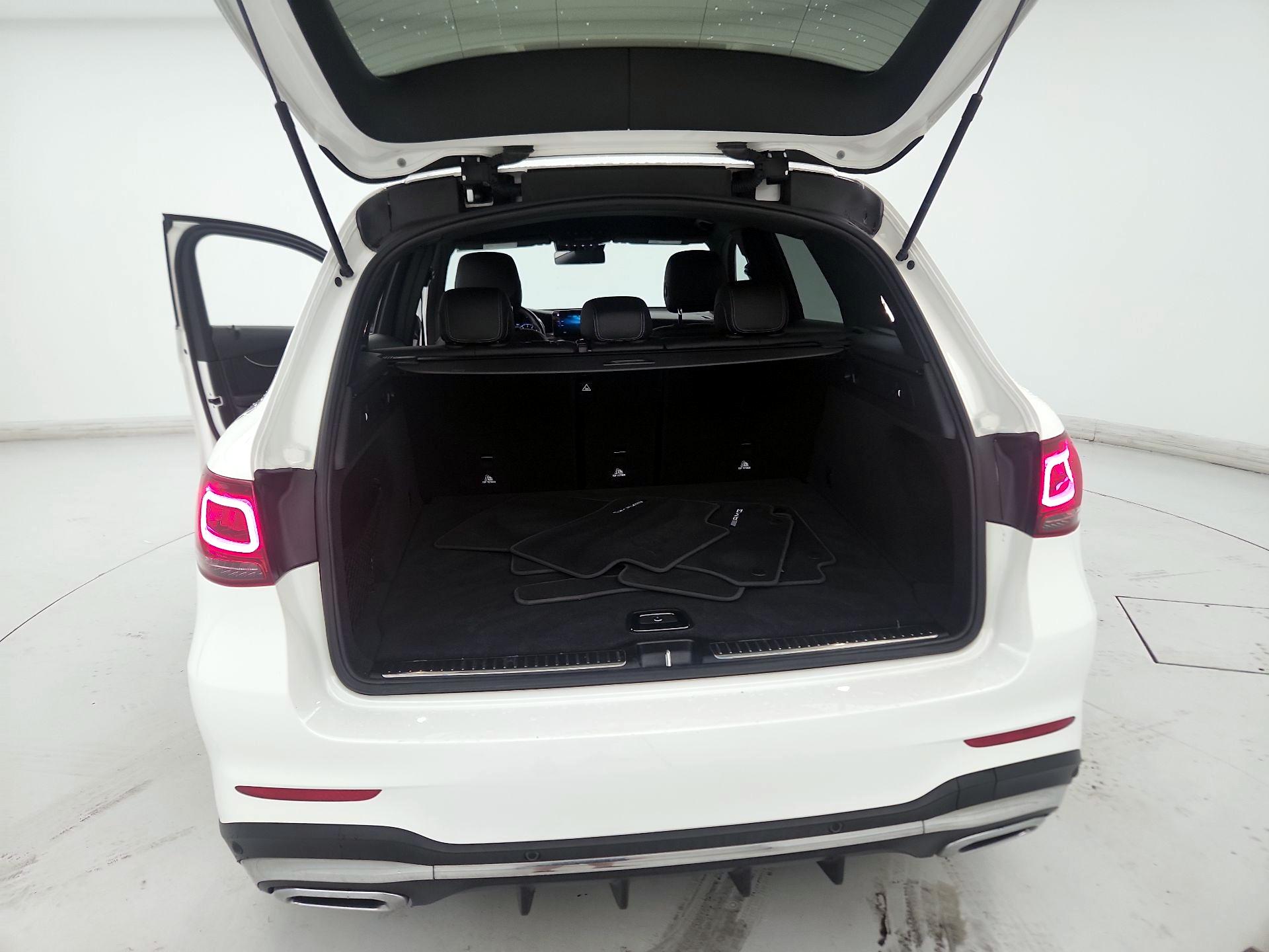 Thumbnail: 2022 Mercedes-Benz GLC - 20