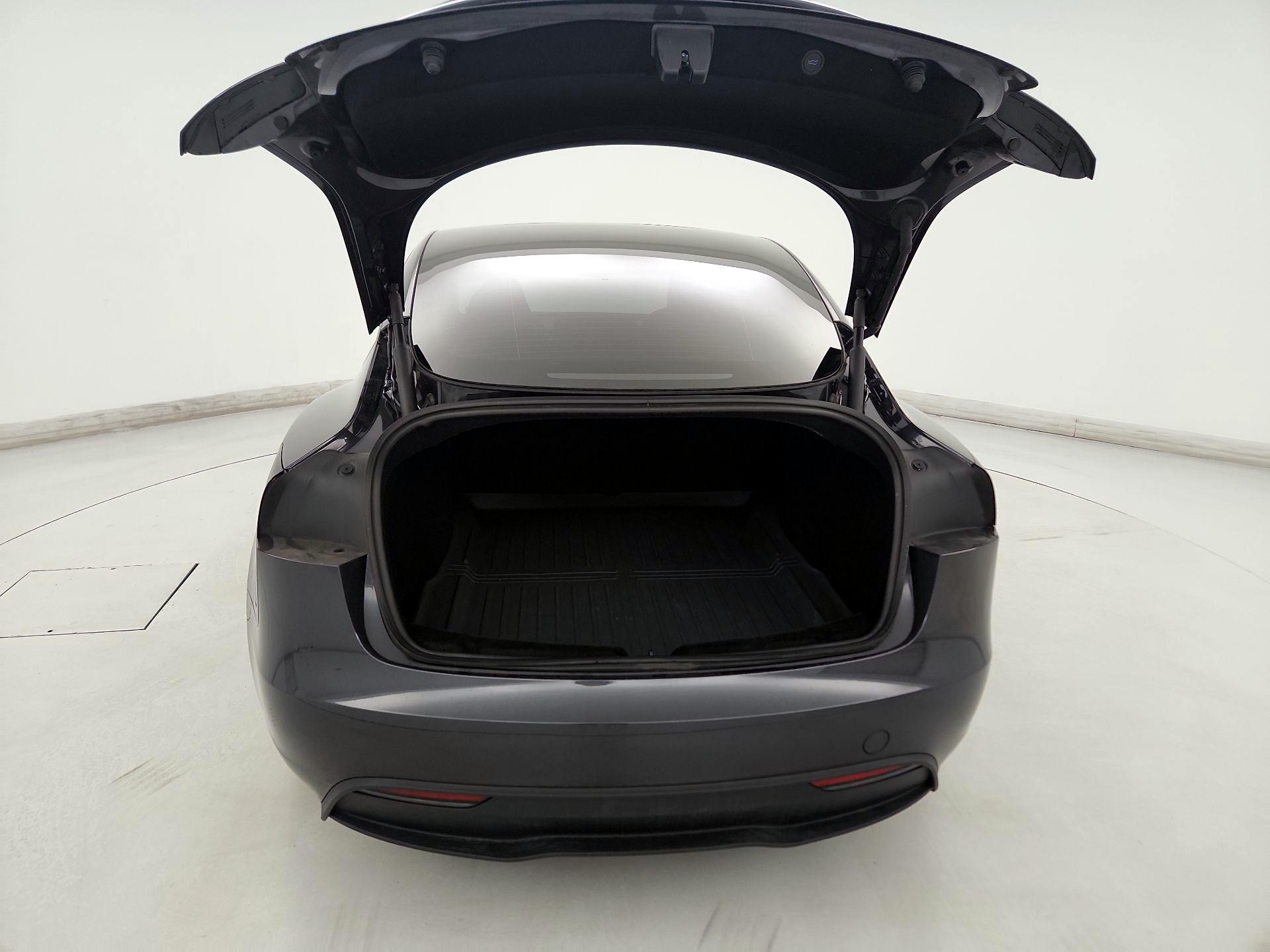 Thumbnail: 2024 Tesla Model 3 - 20